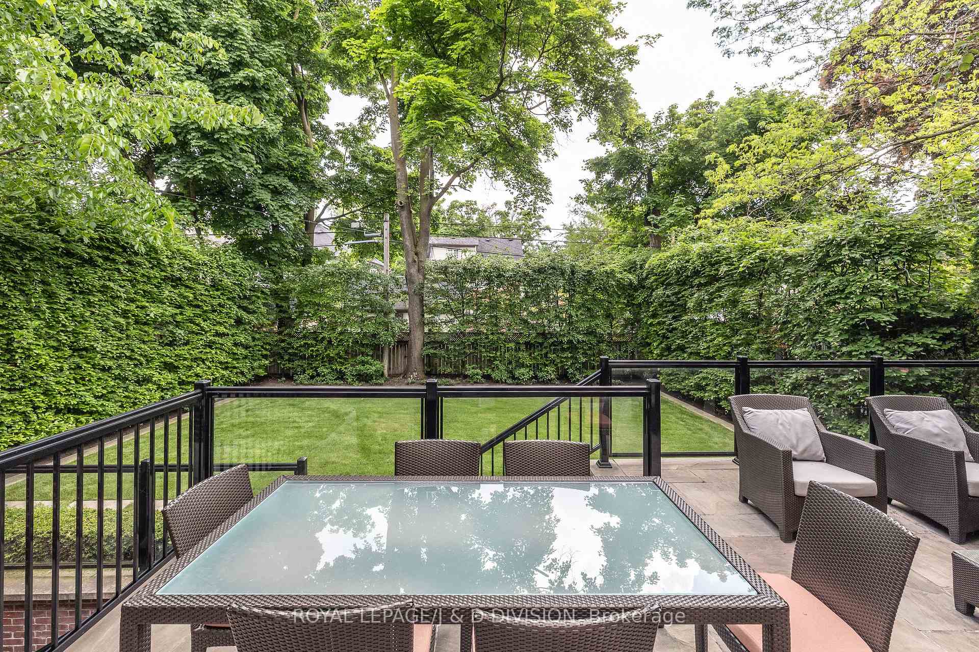 Photo 36 of 161 Alexandra Boulevard, Toronto, Lawrence Park South — HOMEH