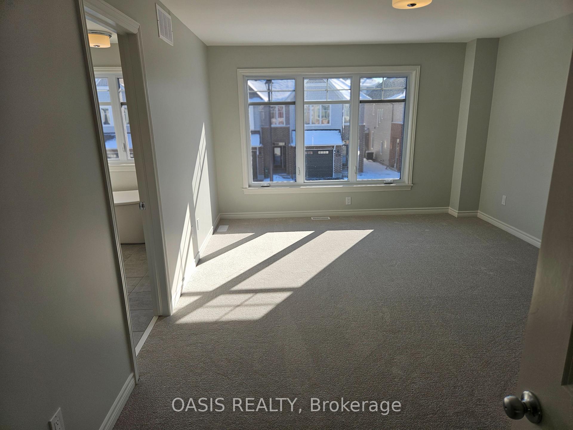 Photo 11 of 530 Sonmarg Crescent, Ottawa, Barrhaven - Half Moon Bay — HOMEH