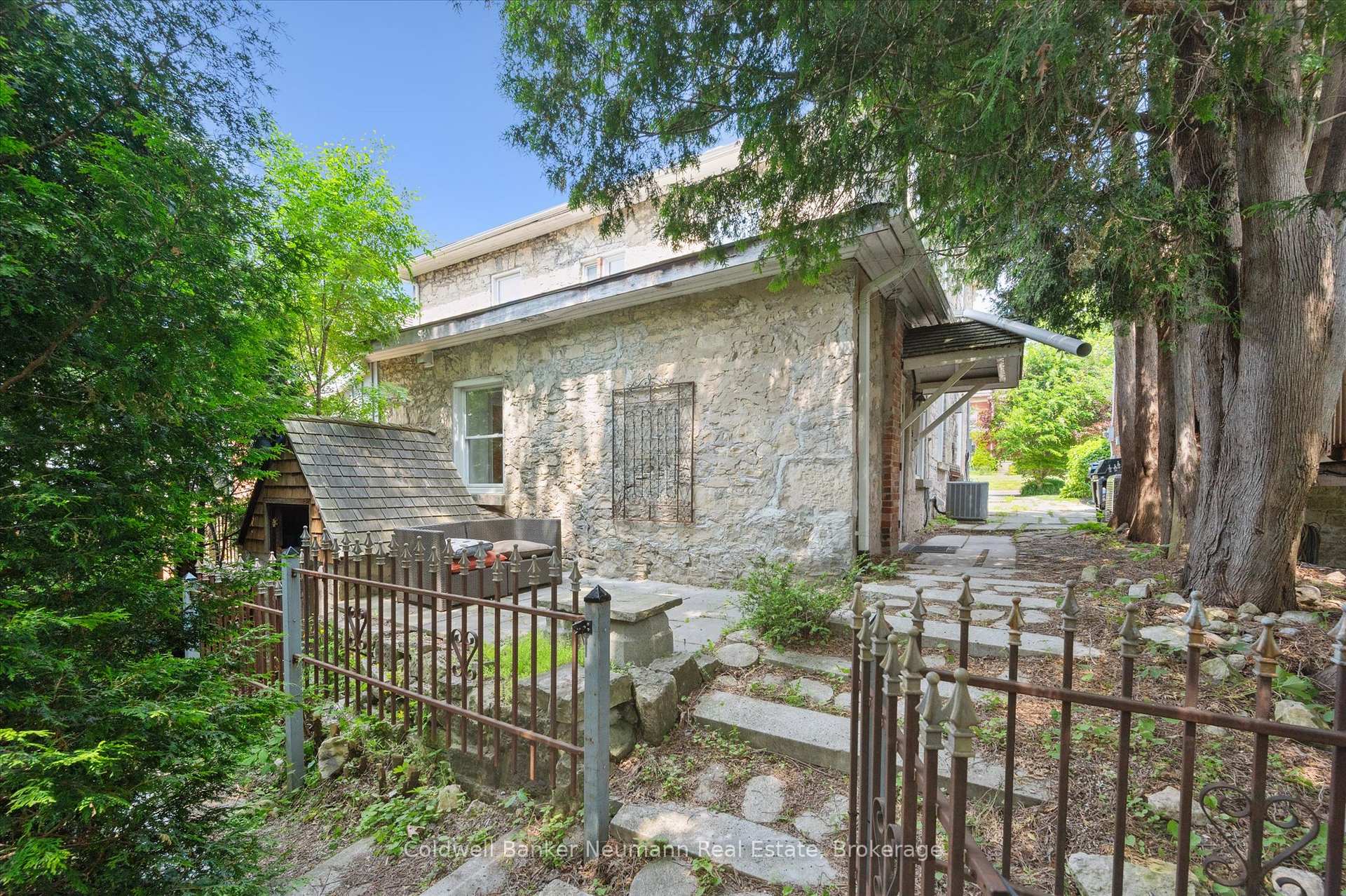 Photo 37 of 36 Waterloo Avenue, Guelph, Downtown — HOMEH