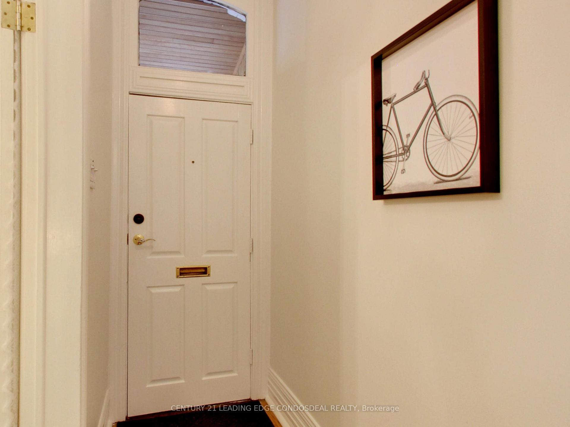Photo 3 of 50 Lippincott Street, Toronto, Kensington-Chinatown — HOMEH