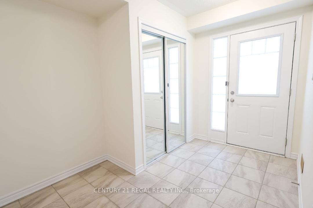 Photo 5 of 2440 Fall Harvest Crescent, Pickering, Rural Pickering — HOMEH