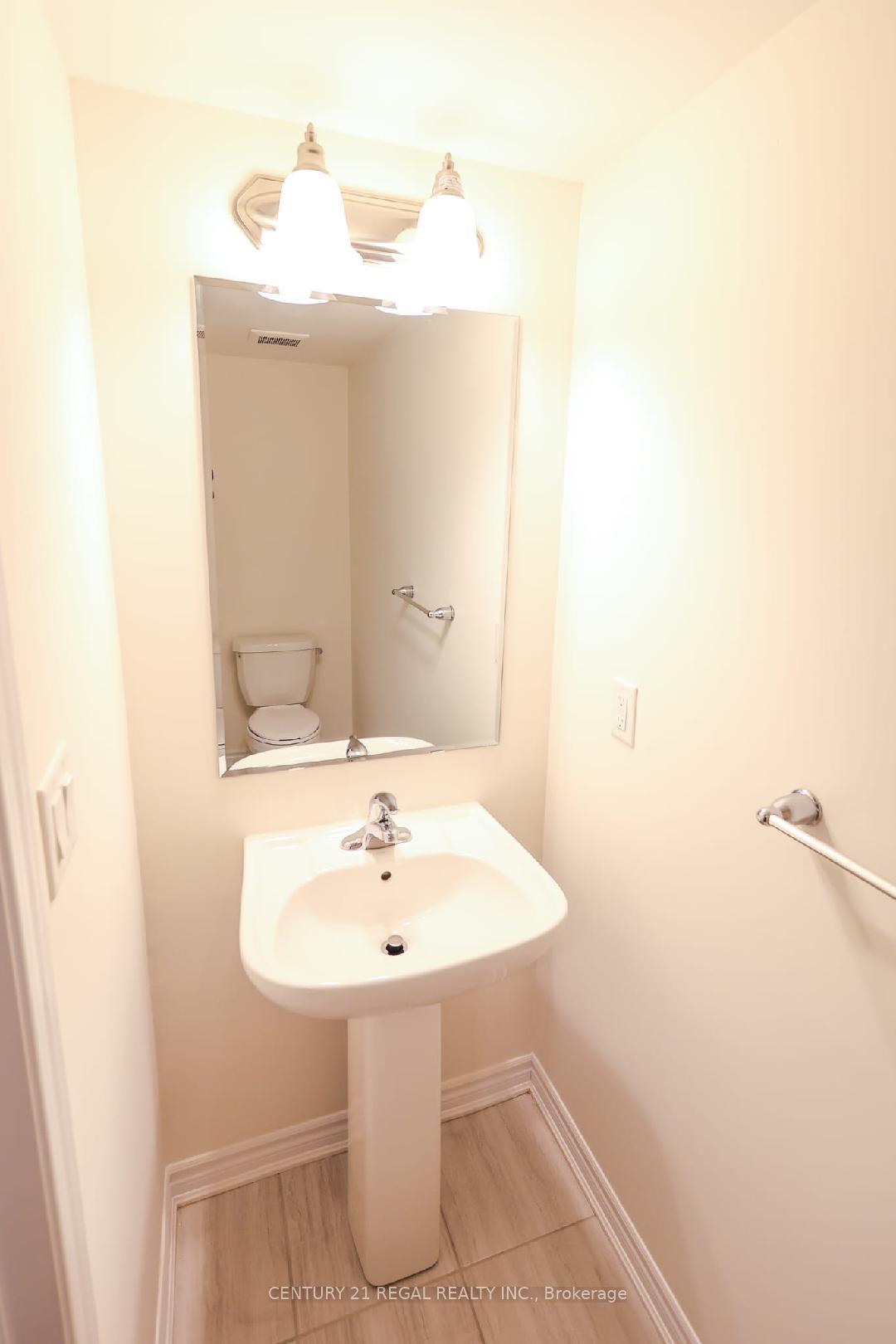 Photo 2 of 2440 Fall Harvest Crescent, Pickering, Rural Pickering — HOMEH