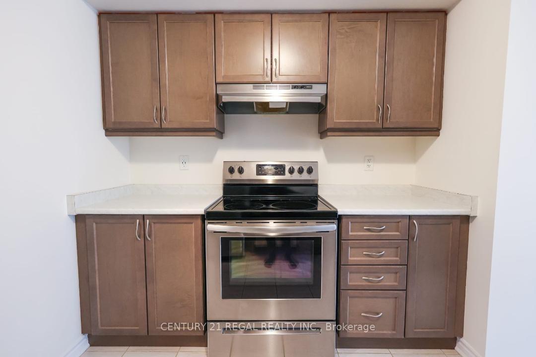 Photo 3 of 2440 Fall Harvest Crescent, Pickering, Rural Pickering — HOMEH