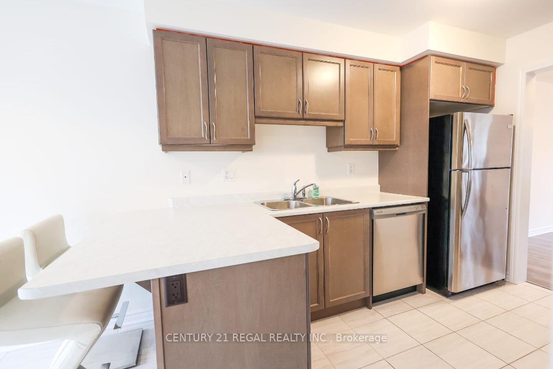 Photo 7 of 2440 Fall Harvest Crescent, Pickering, Rural Pickering — HOMEH