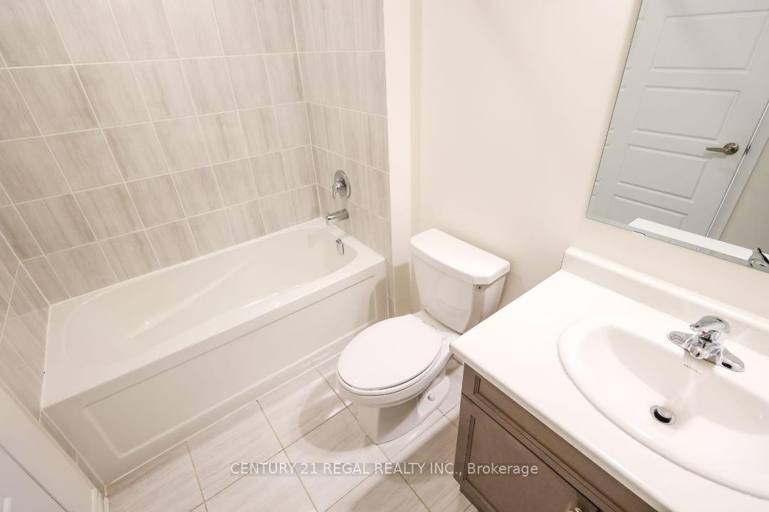 Photo 17 of 2440 Fall Harvest Crescent, Pickering, Rural Pickering — HOMEH