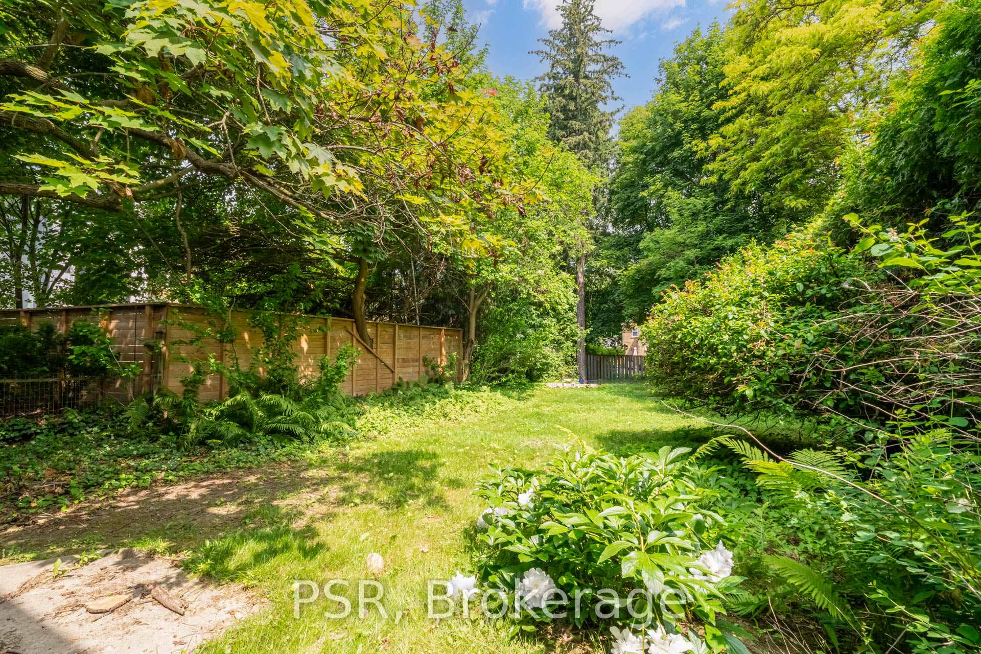 Photo 31 of 2 Aldbury Gardens, Toronto, Lawrence Park South — HOMEH