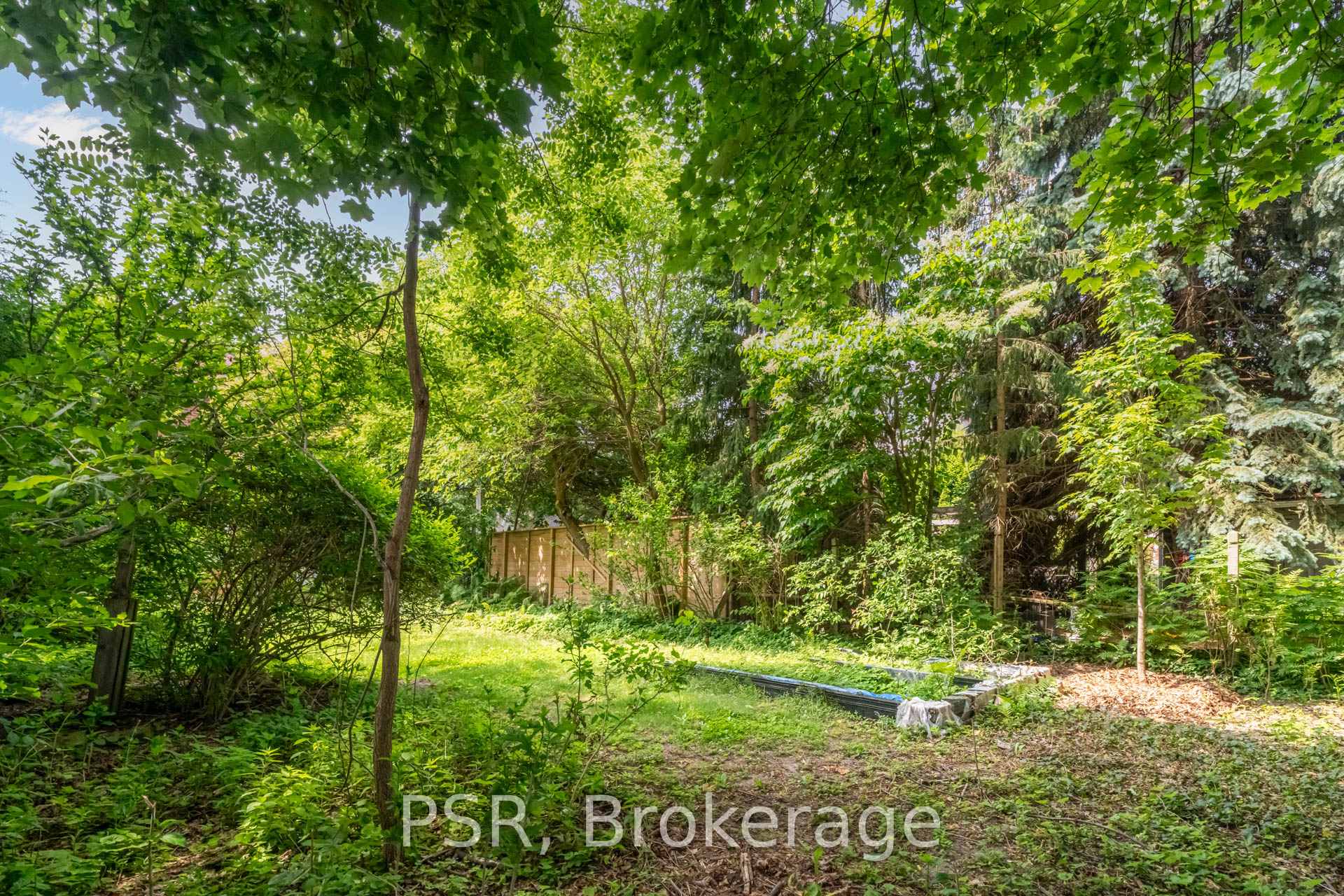 Photo 26 of 2 Aldbury Gardens, Toronto, Lawrence Park South — HOMEH