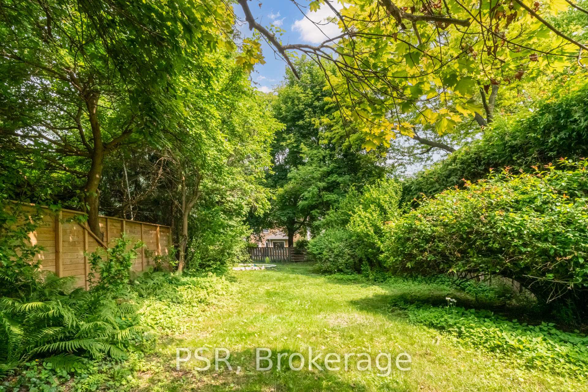 Photo 29 of 2 Aldbury Gardens, Toronto, Lawrence Park South — HOMEH