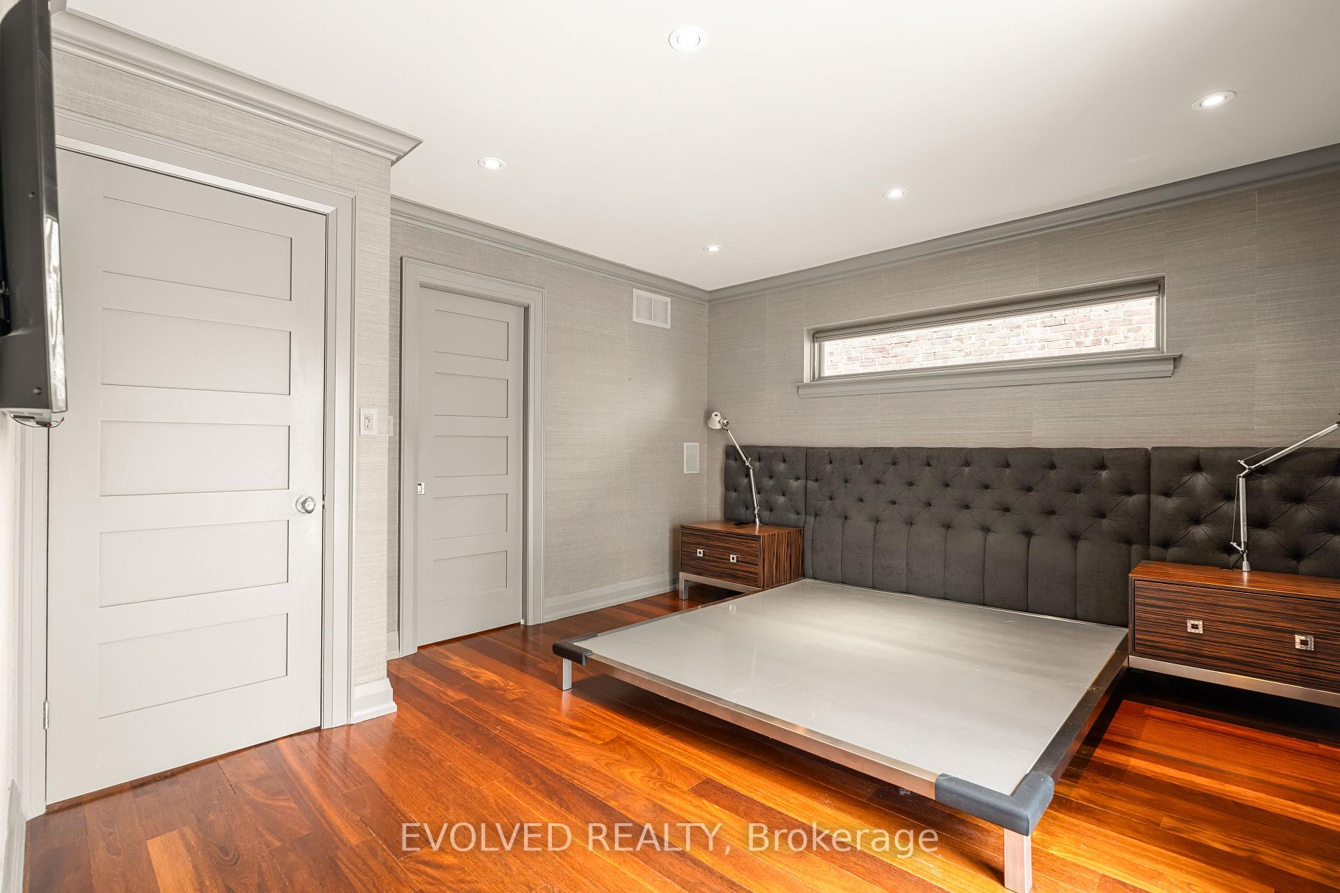Photo 21 of 124 Kenilworth Avenue, Toronto, The Beaches — HOMEH