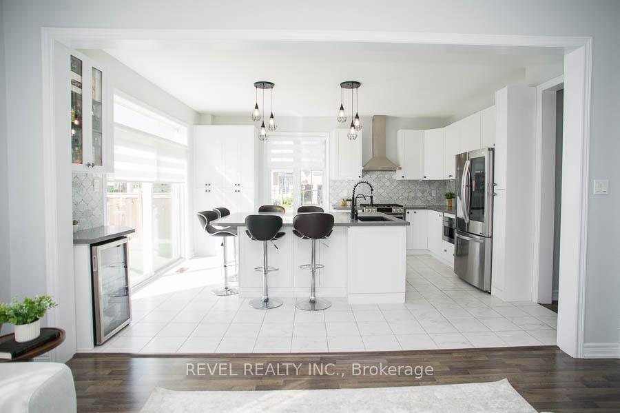 Photo 7 of 2 Attlebery Crescent, Brant, Paris — HOMEH