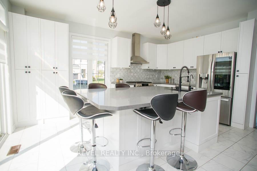 Photo 10 of 2 Attlebery Crescent, Brant, Paris — HOMEH