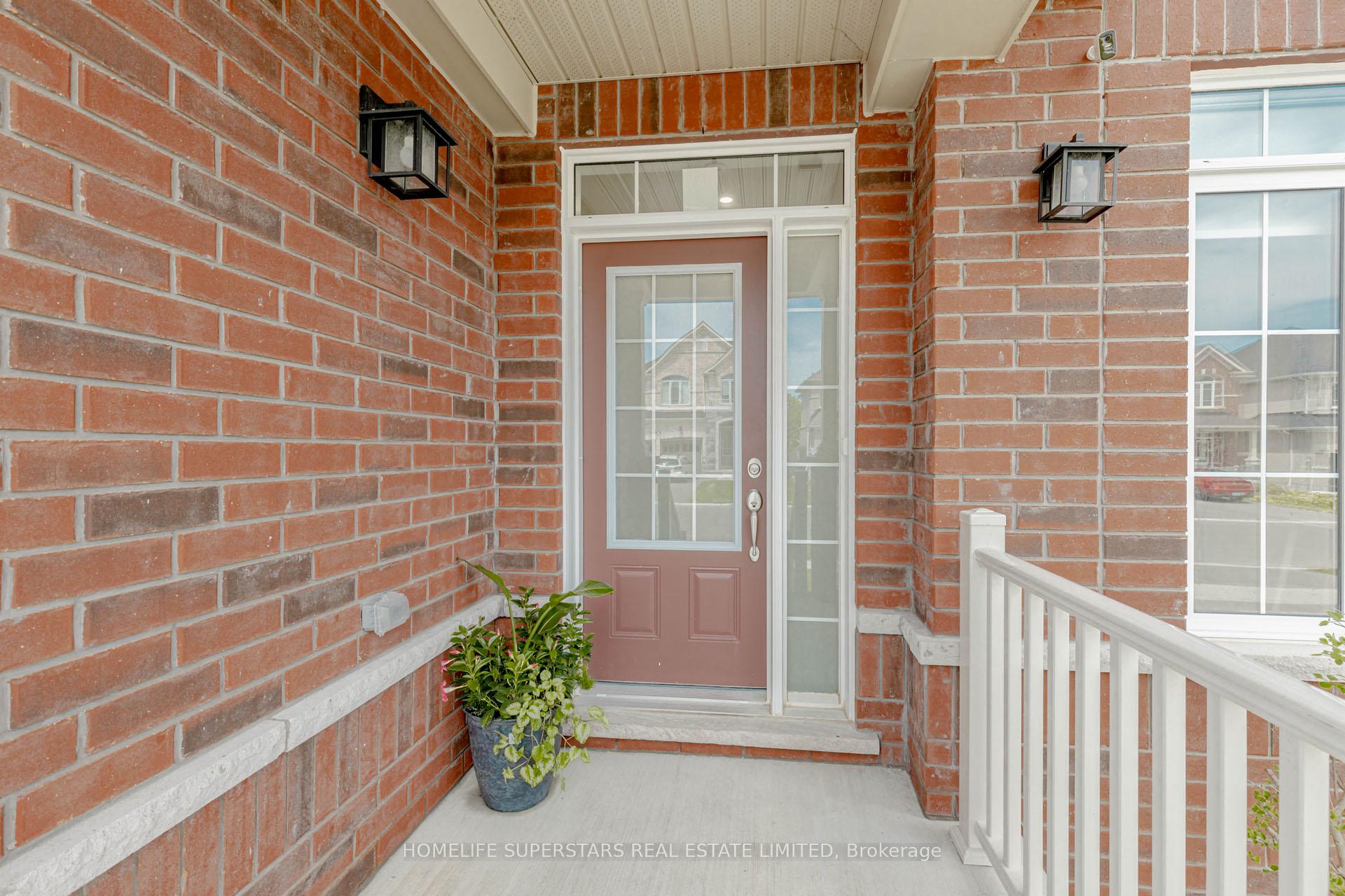 Photo 3 of 108 Oak Avenue E, Brant, Paris — HOMEH