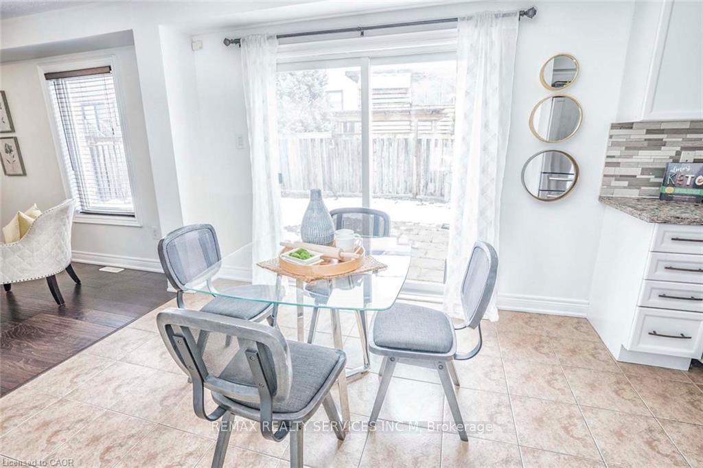Photo 20 of 7 Maple Crown Terrace, Barrie, Innis-Shore — HOMEH