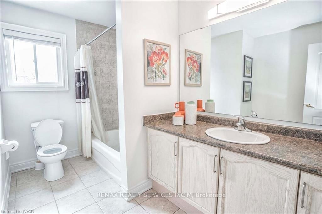 Photo 35 of 7 Maple Crown Terrace, Barrie, Innis-Shore — HOMEH