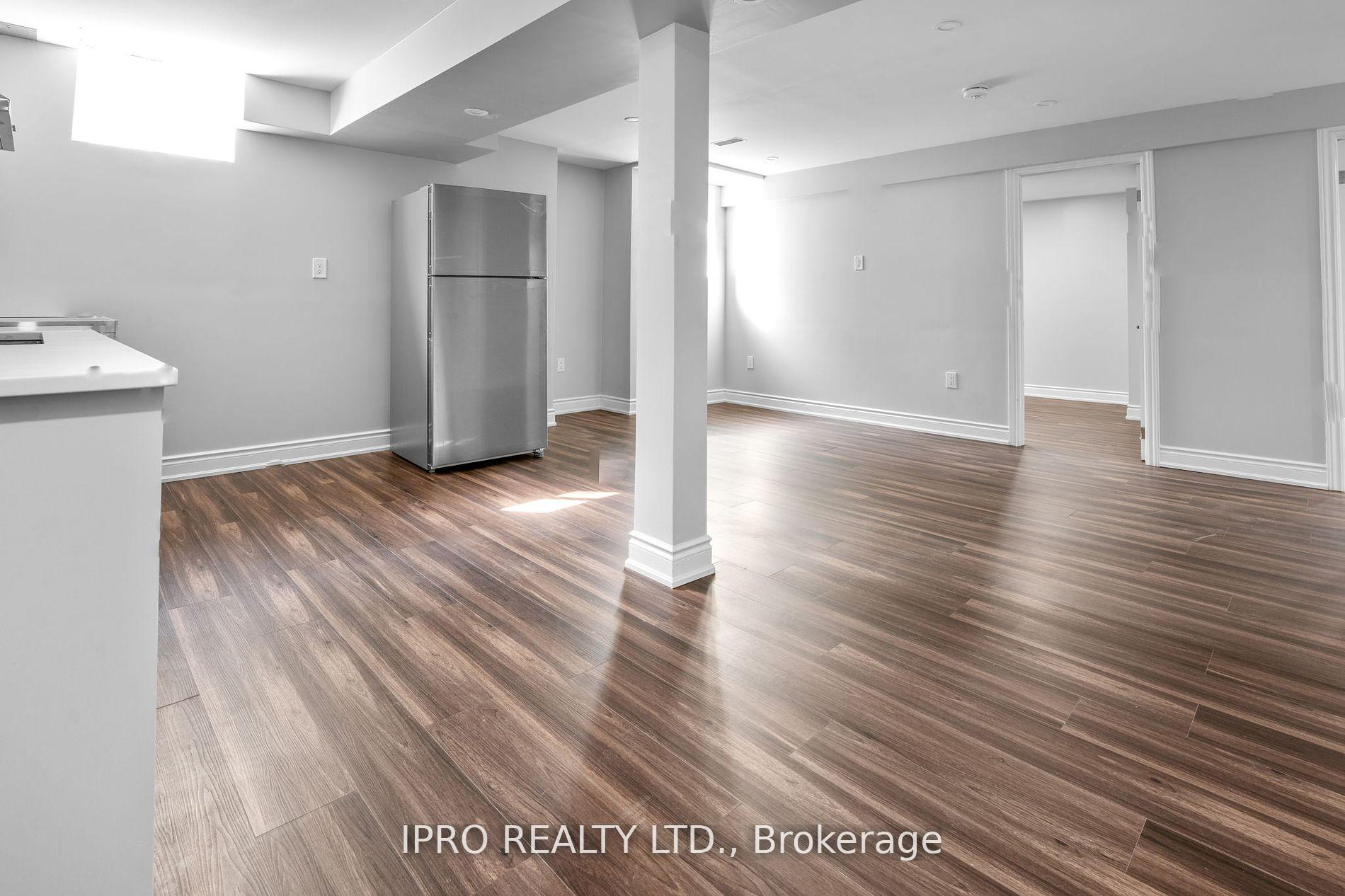 Photo 11 of Unit Basement, 10 Arctic Fox Crescent, Brampton, Sandringham-Wellington — HOMEH