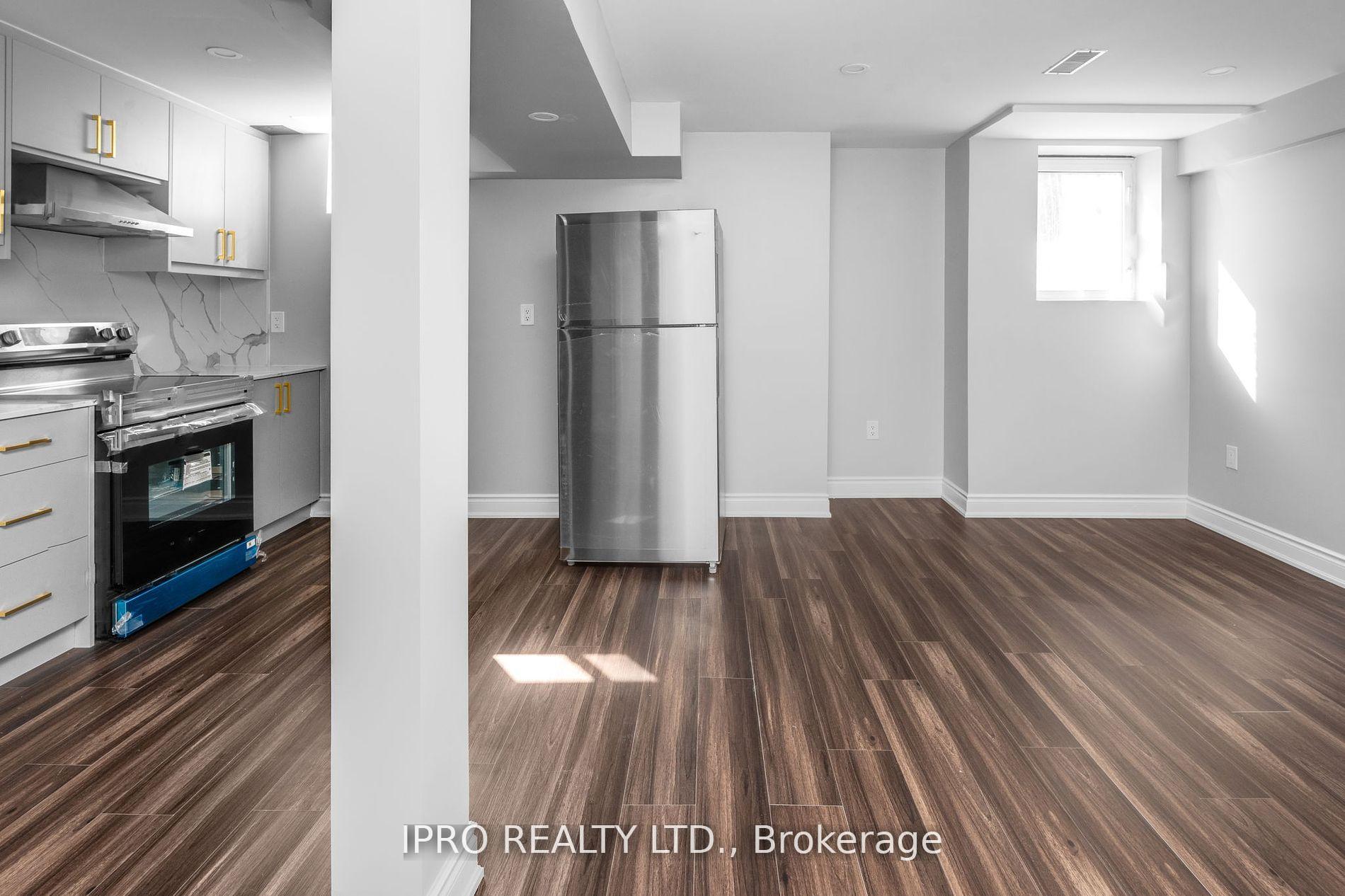 Photo 9 of Unit Basement, 10 Arctic Fox Crescent, Brampton, Sandringham-Wellington — HOMEH