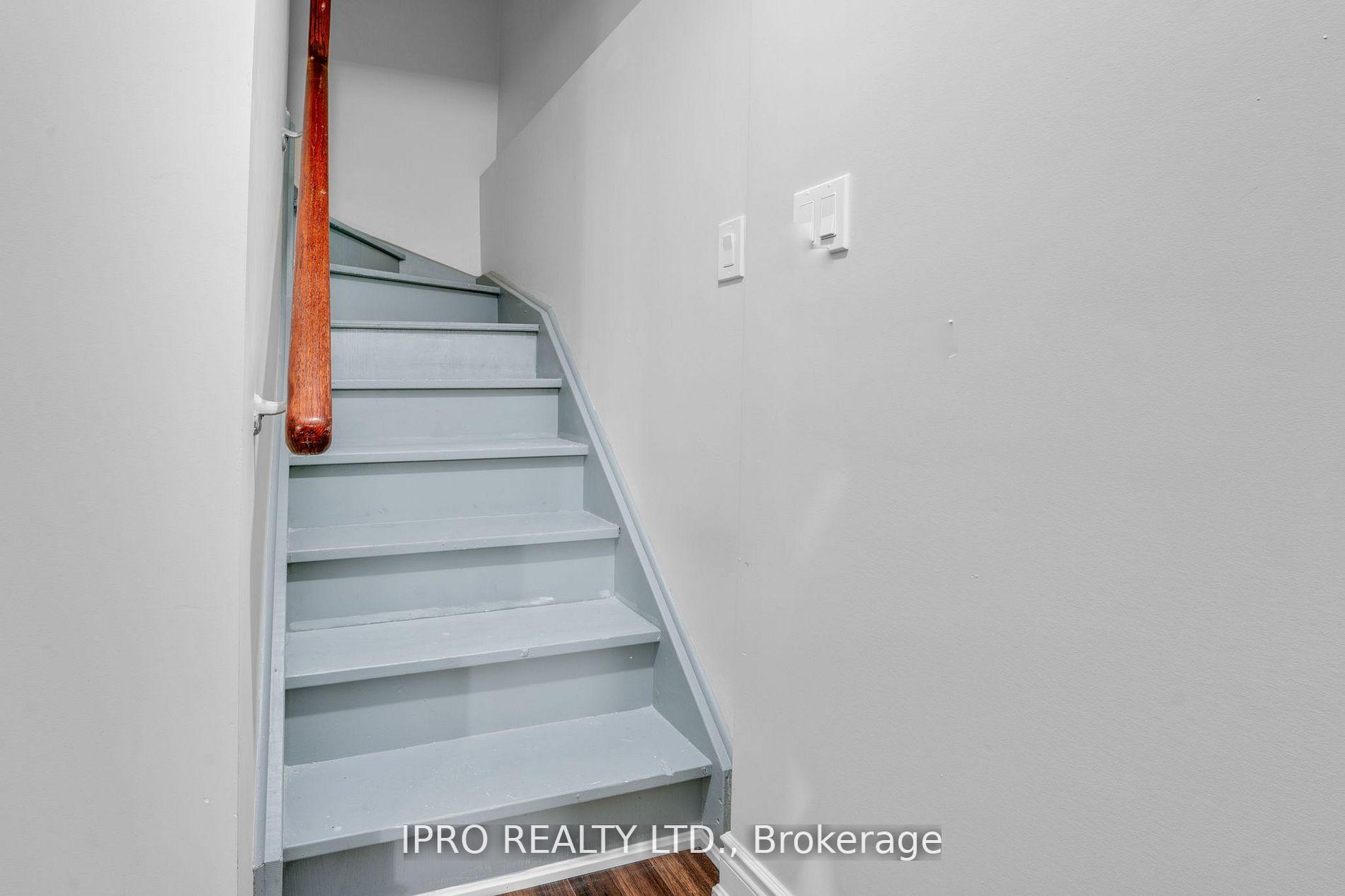 Photo 7 of Unit Basement, 10 Arctic Fox Crescent, Brampton, Sandringham-Wellington — HOMEH