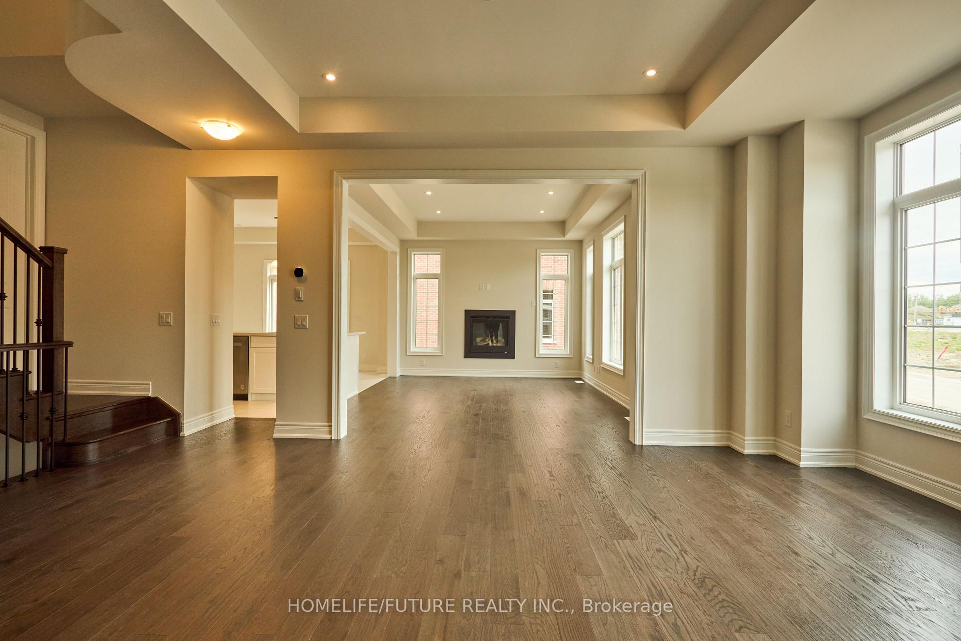 Photo 3 of 111 Pheasant Ridge Drive, Whitby, Rural Whitby — HOMEH