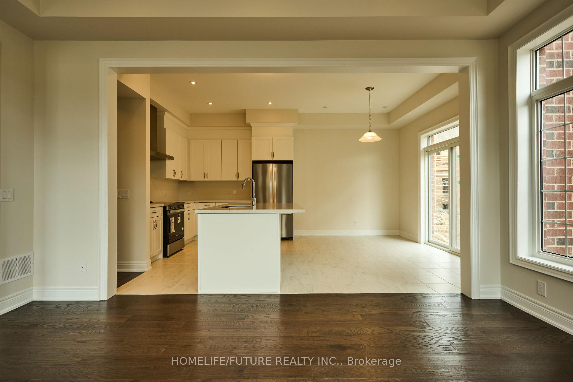 Photo 11 of 111 Pheasant Ridge Drive, Whitby, Rural Whitby — HOMEH