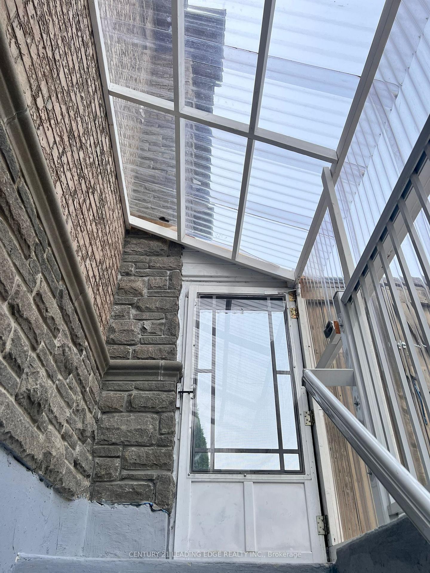Photo 5 of Unit Lower, 230 Wardlaw Place, Vaughan, Vellore Village — HOMEH