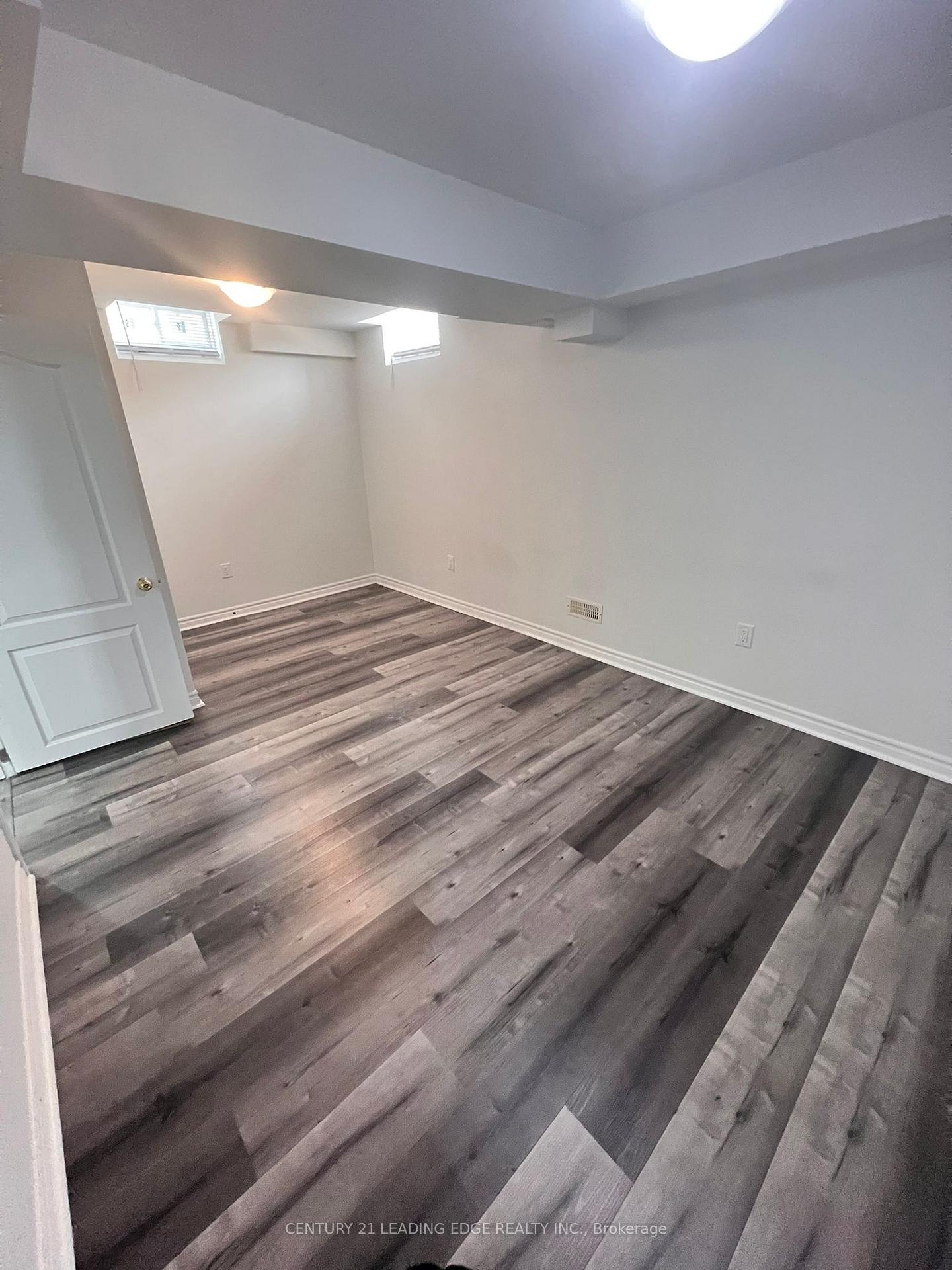 Photo 6 of Unit Lower, 230 Wardlaw Place, Vaughan, Vellore Village — HOMEH
