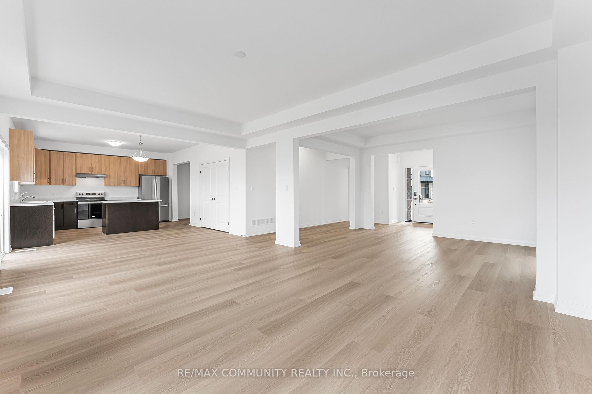Photo 4 of 125 Westcott Road, Welland, West Welland — HOMEH