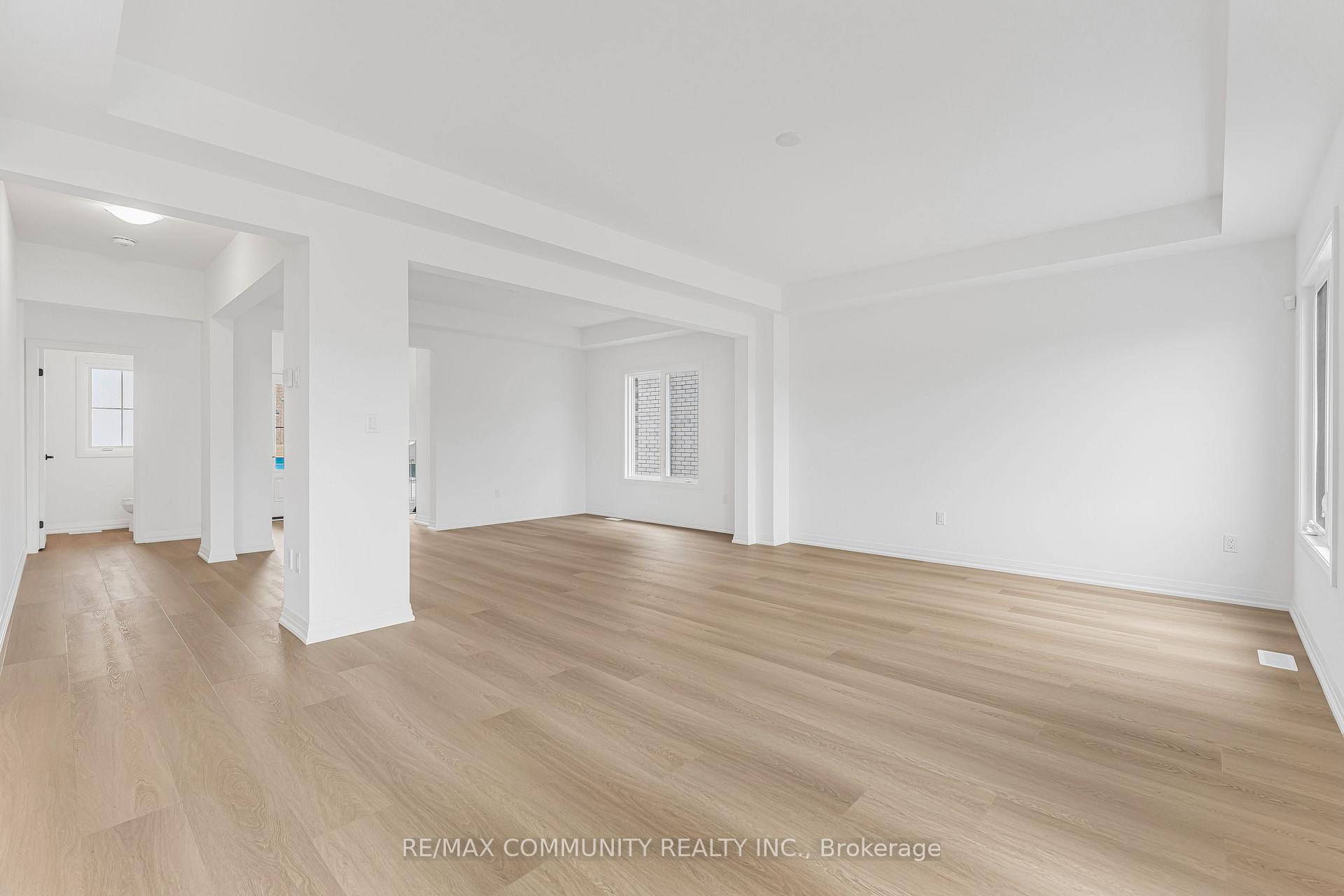 Photo 5 of 125 Westcott Road, Welland, West Welland — HOMEH