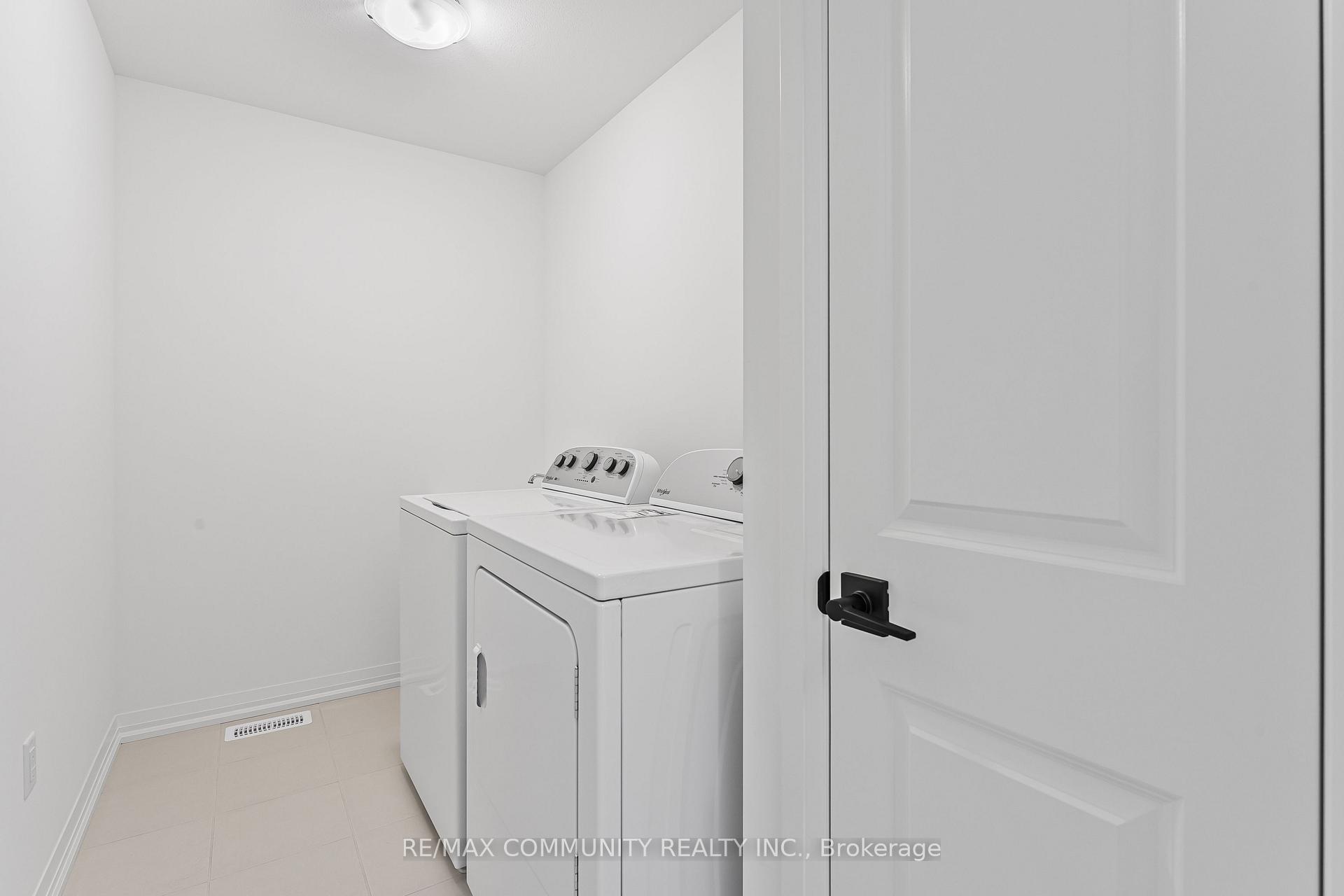Photo 16 of 125 Westcott Road, Welland, West Welland — HOMEH