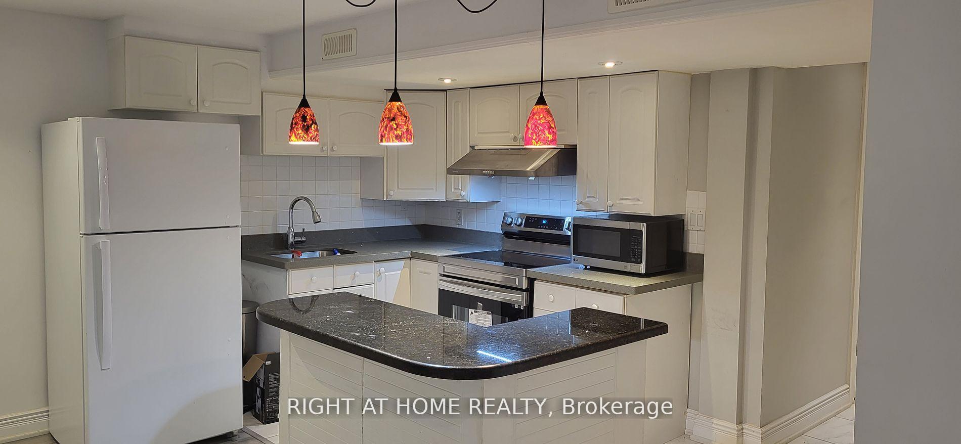 Photo 3 of 69 Morgan Avenue, Markham, Thornhill — HOMEH