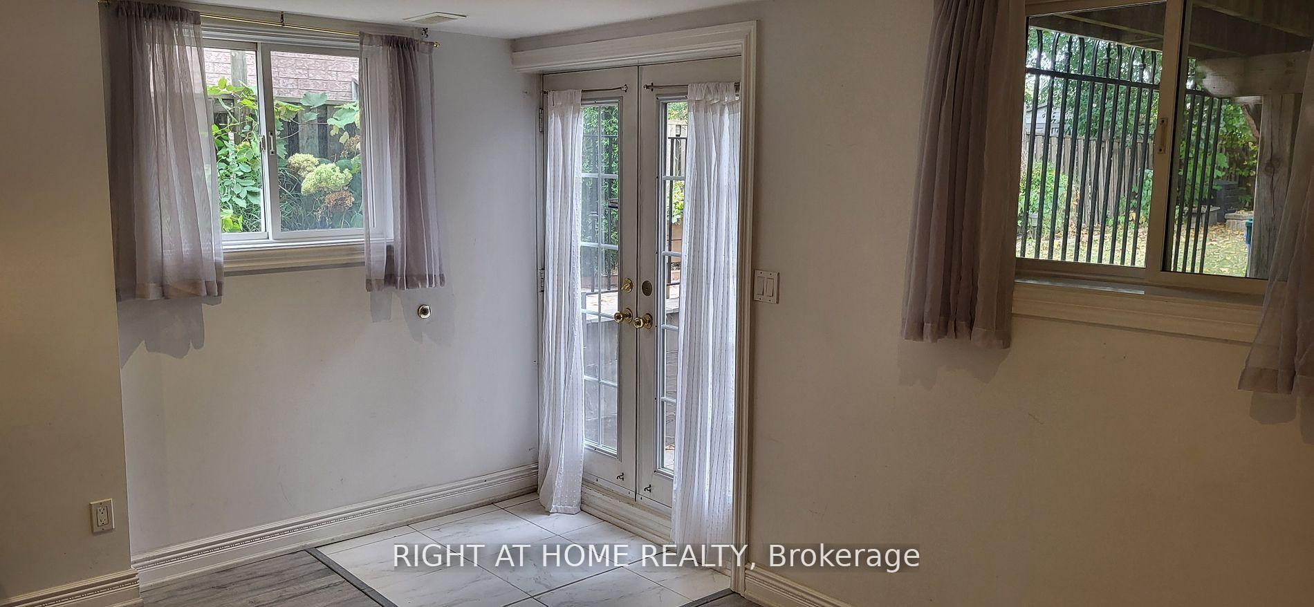 Photo 7 of 69 Morgan Avenue, Markham, Thornhill — HOMEH