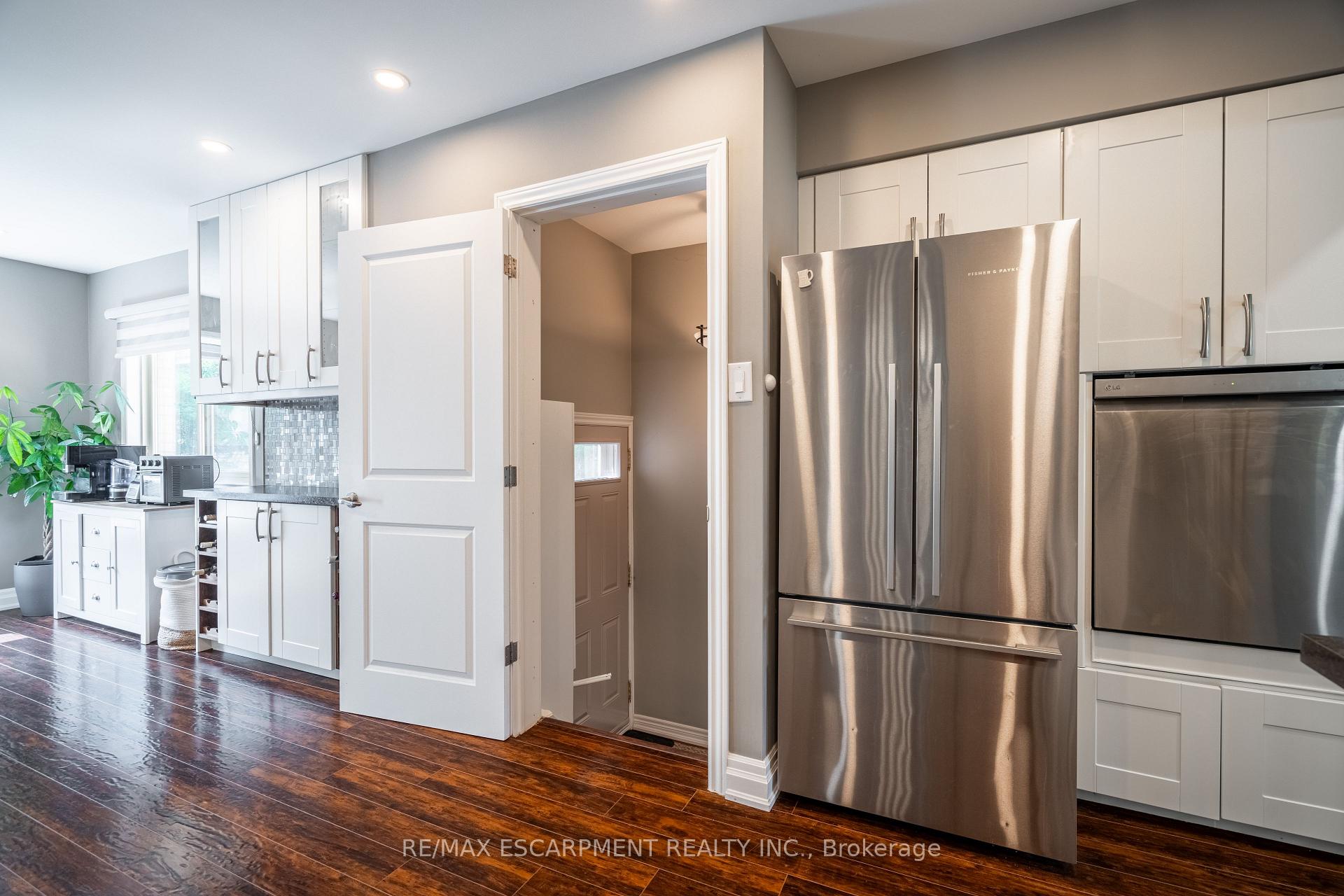Photo 17 of 12 Southmeadow Court, Hamilton, Stoney Creek — HOMEH