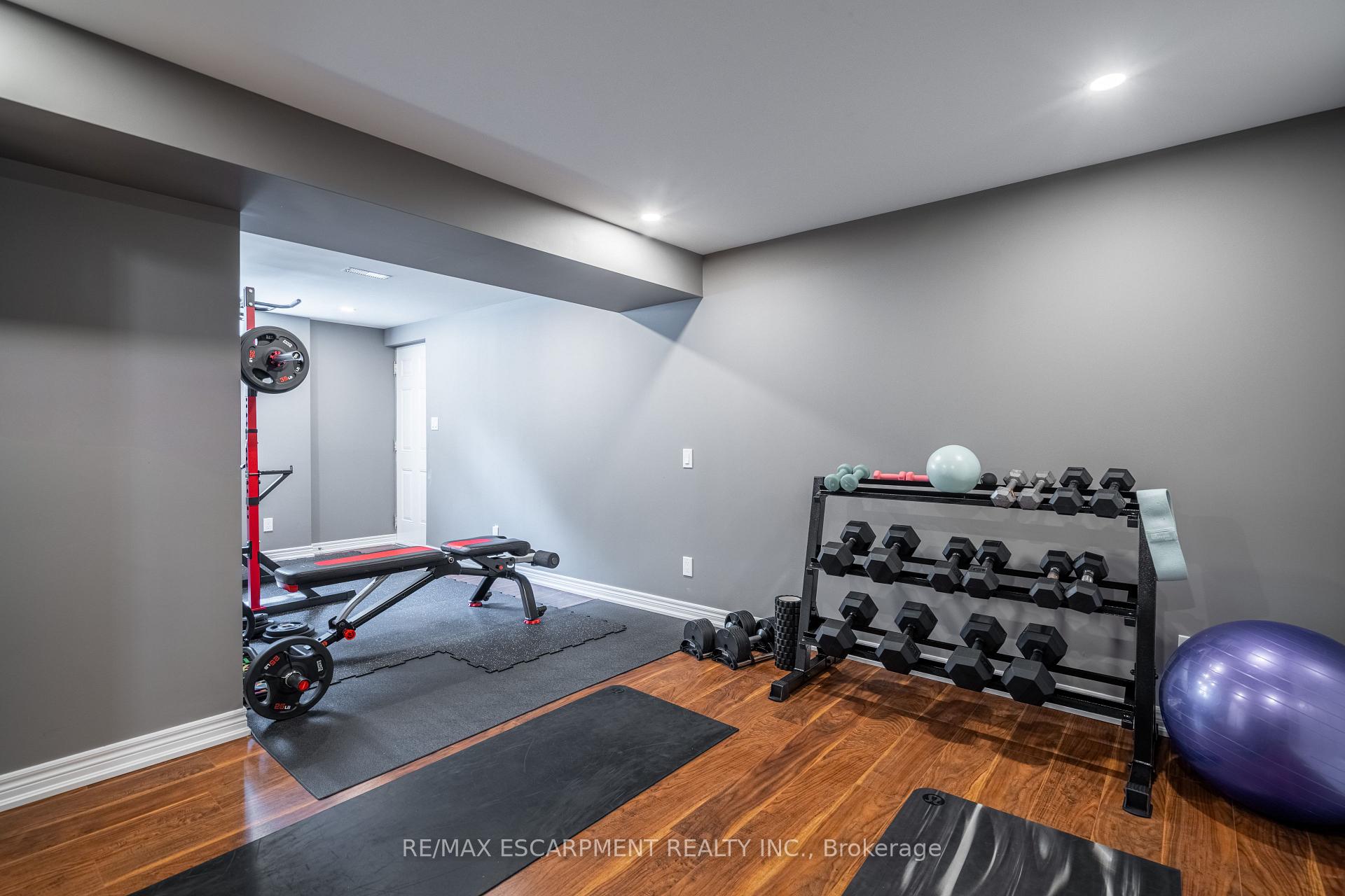 Photo 35 of 12 Southmeadow Court, Hamilton, Stoney Creek — HOMEH