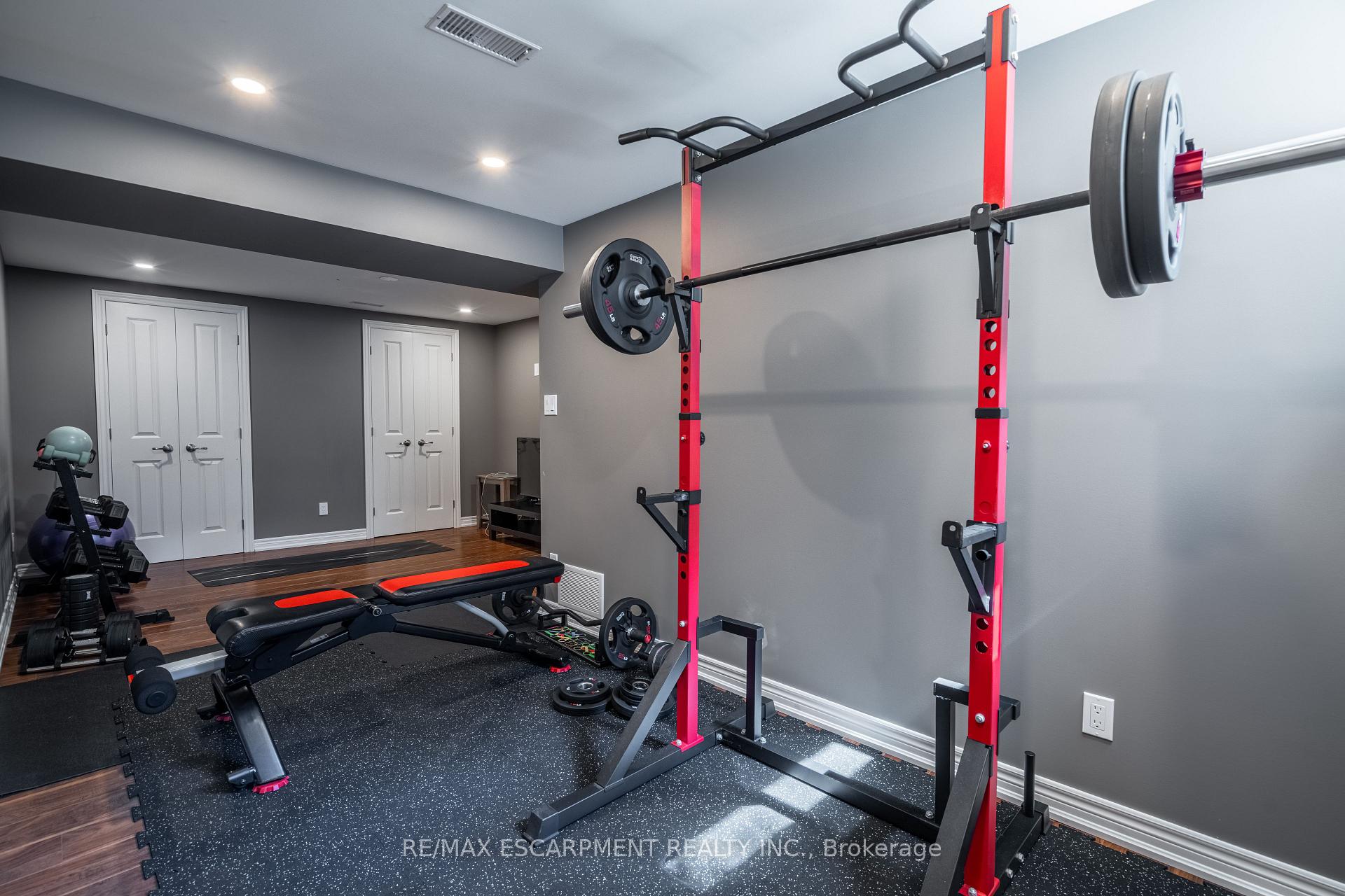 Photo 38 of 12 Southmeadow Court, Hamilton, Stoney Creek — HOMEH