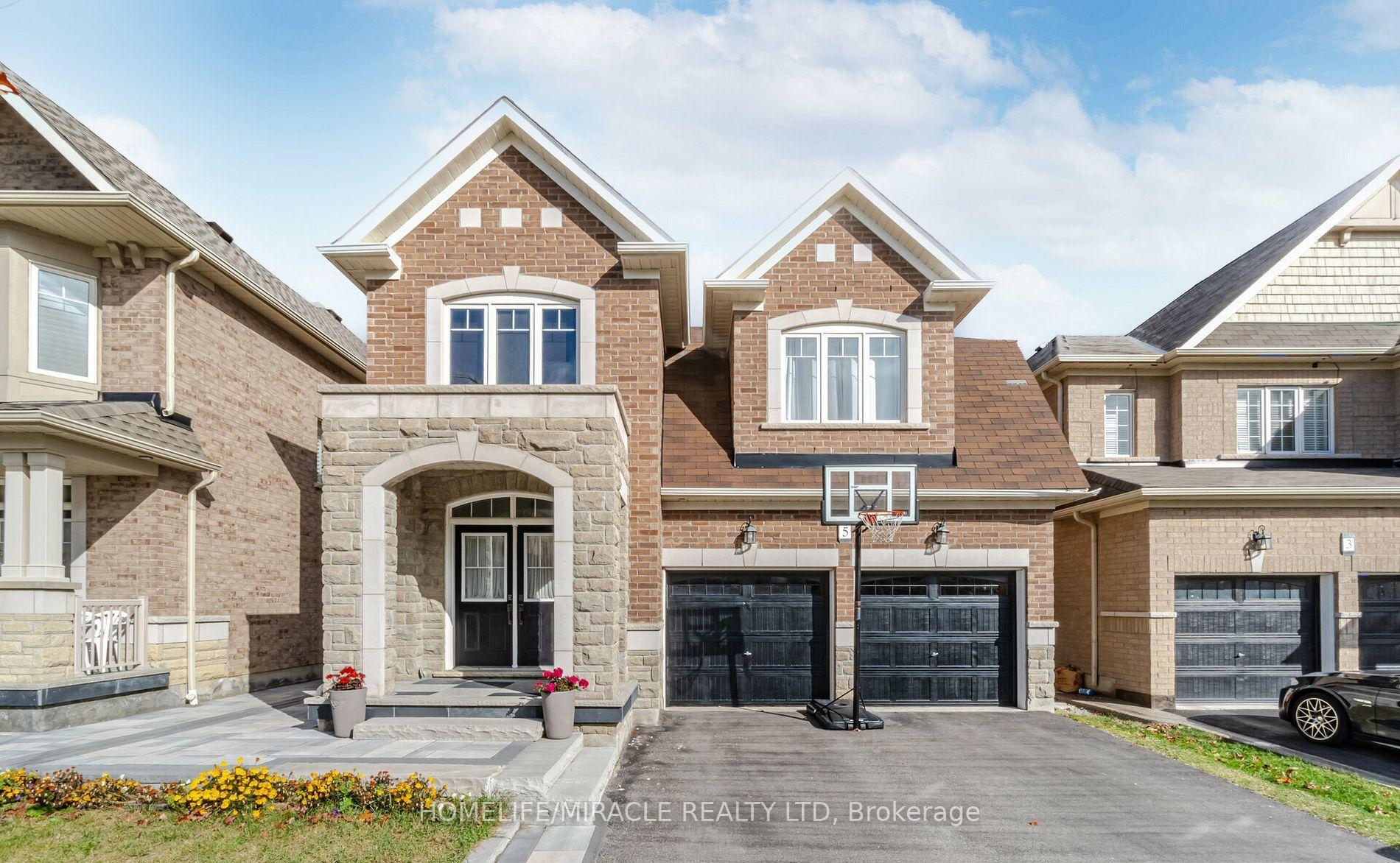Photo 1 of Unit Main, 5 Felix Close, Brampton, Northwest Brampton — HOMEH