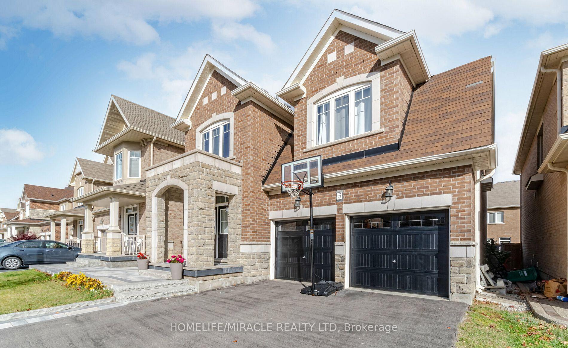 Photo 10 of Unit Main, 5 Felix Close, Brampton, Northwest Brampton — HOMEH