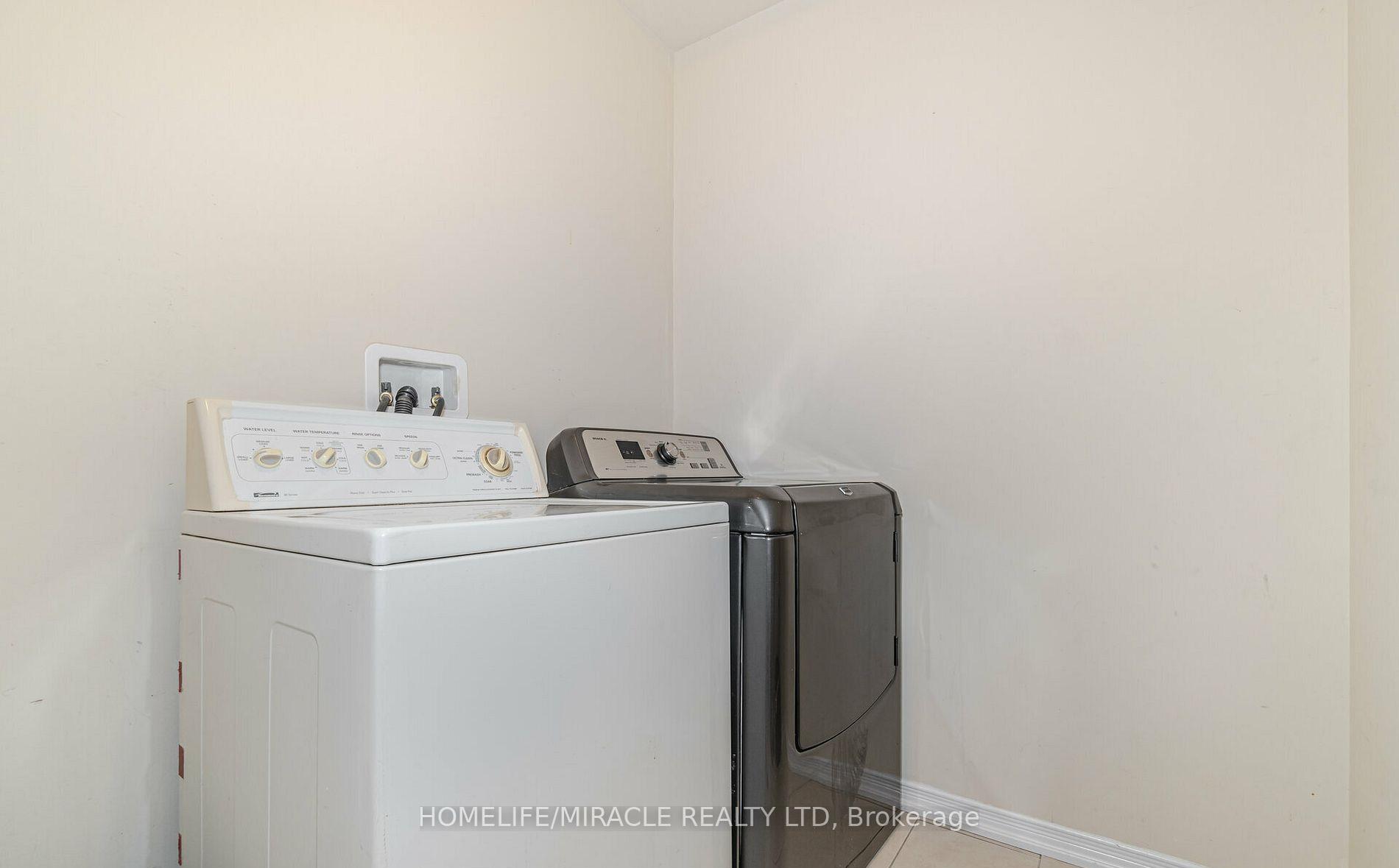 Photo 15 of Unit Main, 5 Felix Close, Brampton, Northwest Brampton — HOMEH