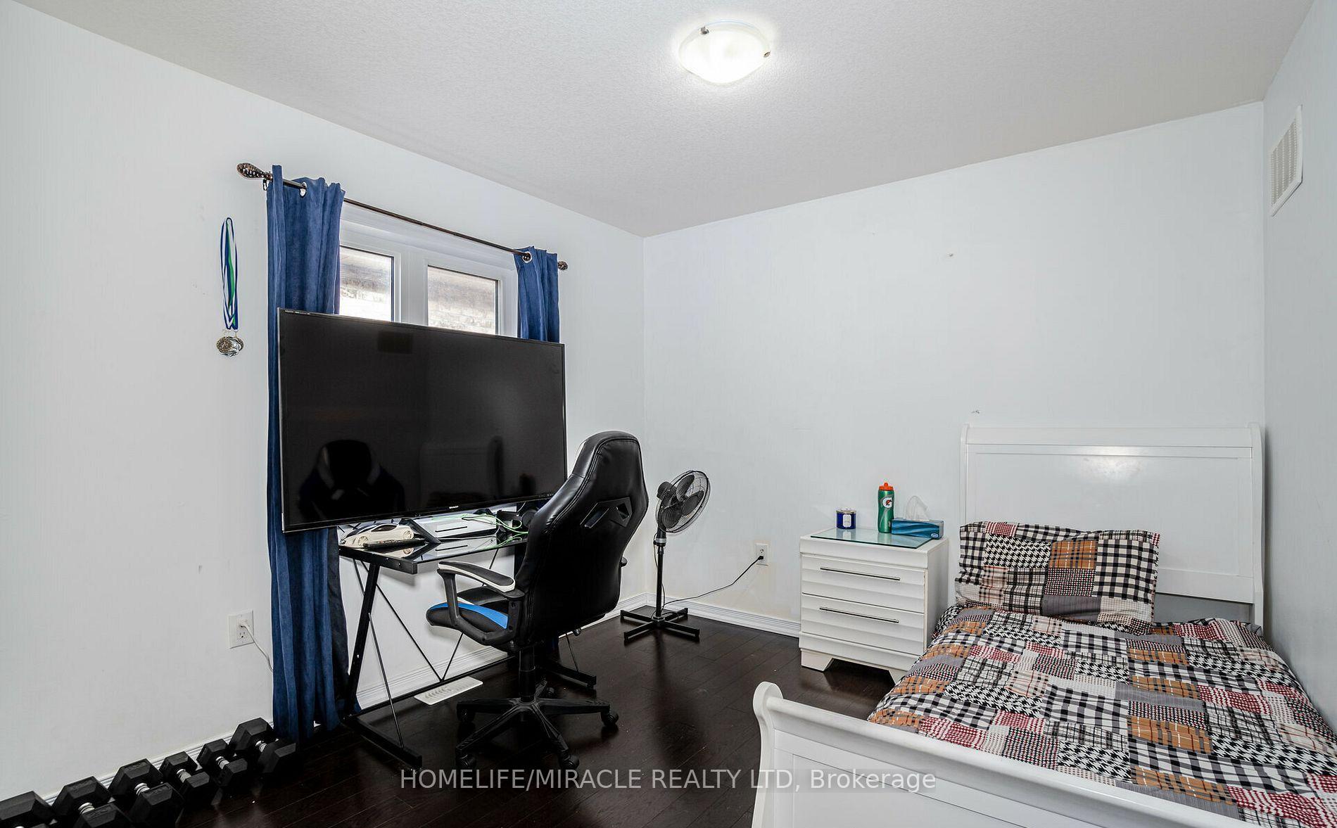 Photo 38 of Unit Main, 5 Felix Close, Brampton, Northwest Brampton — HOMEH