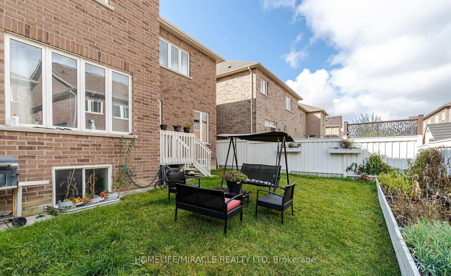Photo 37 of Unit Main, 5 Felix Close, Brampton, Northwest Brampton — HOMEH