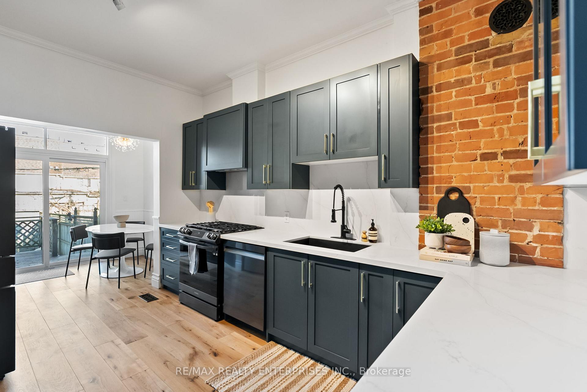 Photo 8 of 5A Sword Street, Toronto, Cabbagetown-South St. James Town — HOMEH