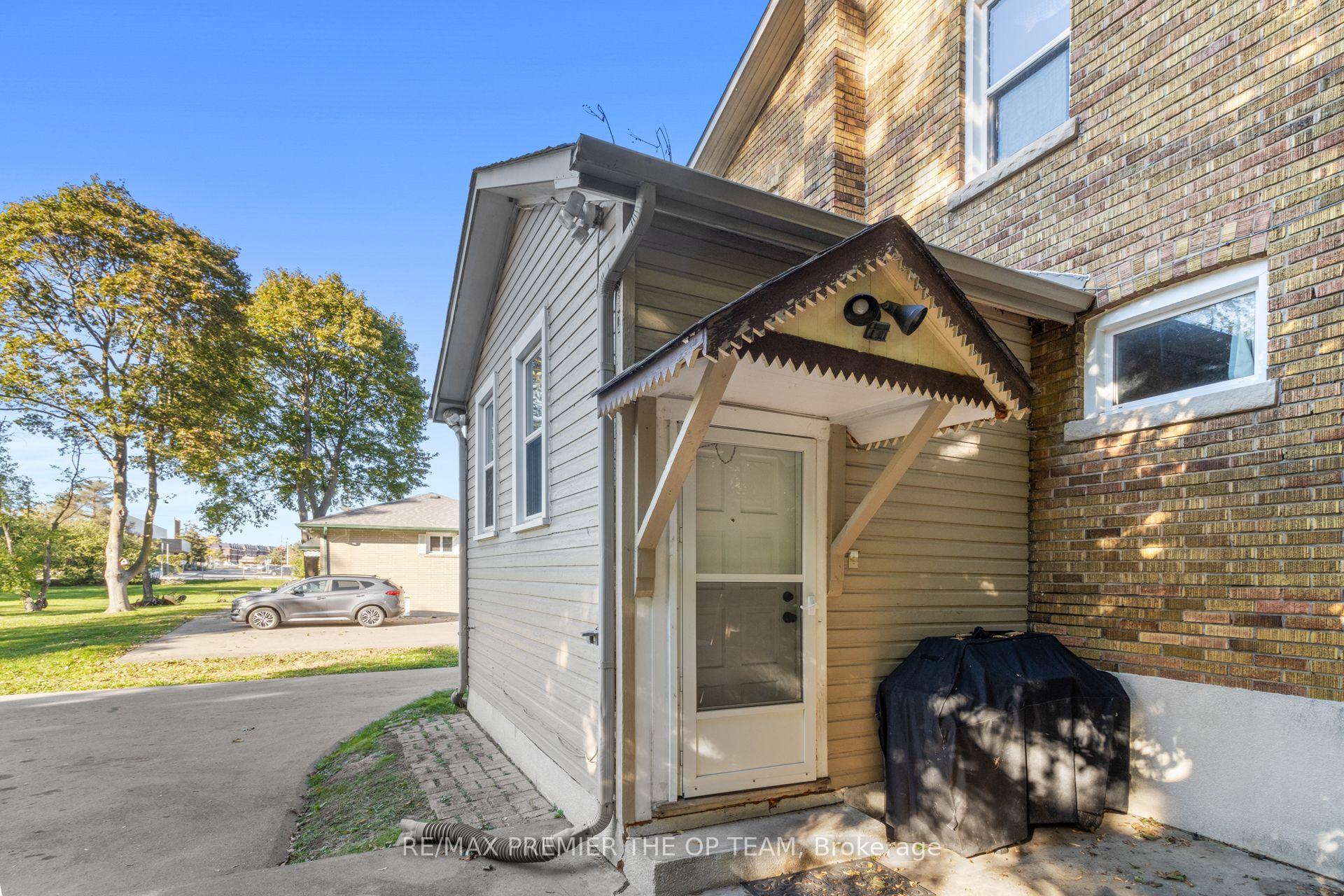 Photo 11 of 10128 Keele Street, Vaughan, Maple — HOMEH