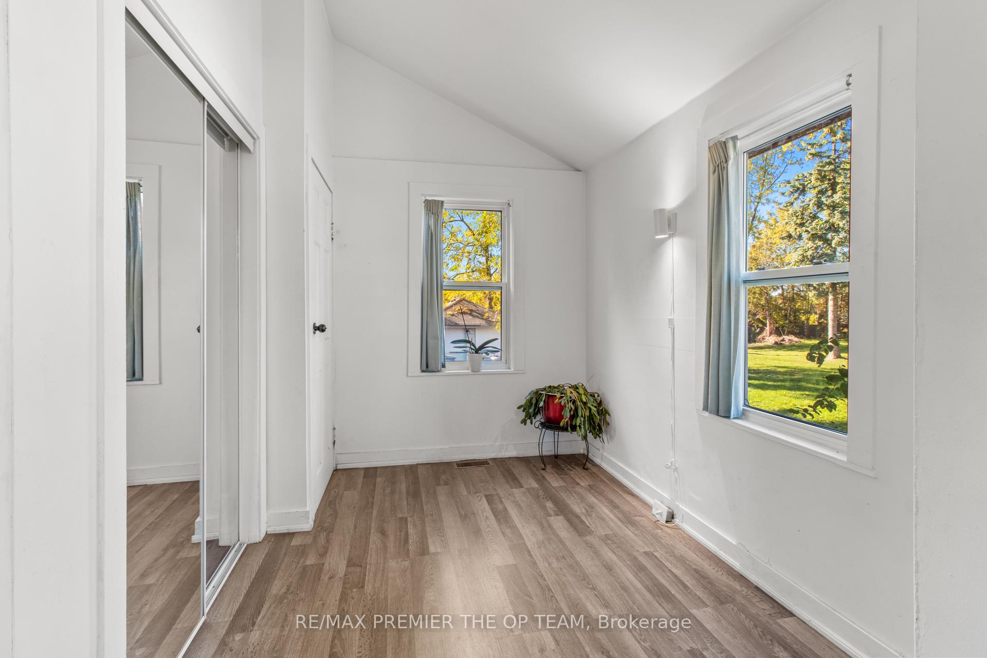 Photo 14 of 10128 Keele Street, Vaughan, Maple — HOMEH