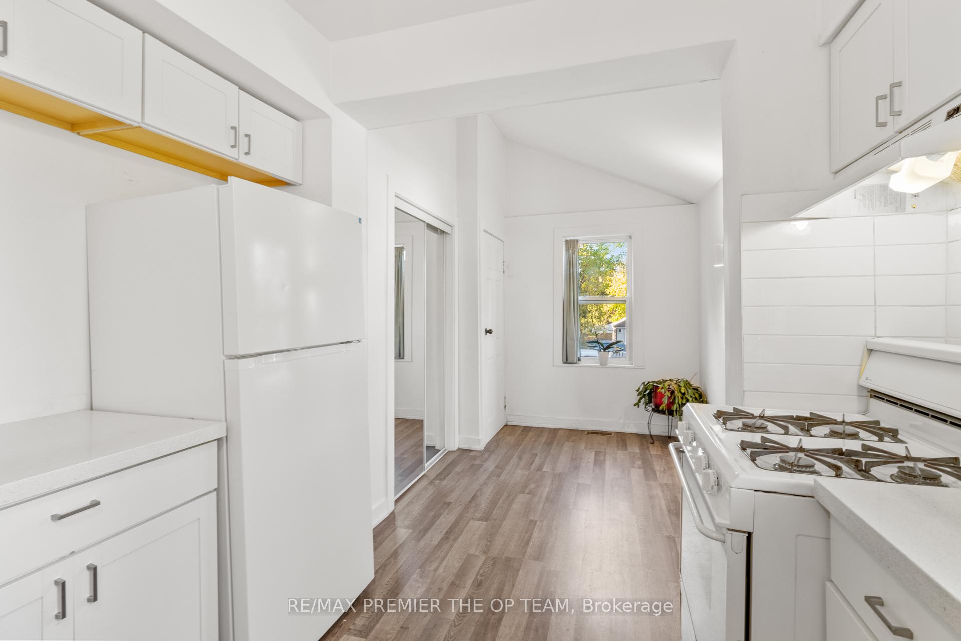 Photo 16 of 10128 Keele Street, Vaughan, Maple — HOMEH