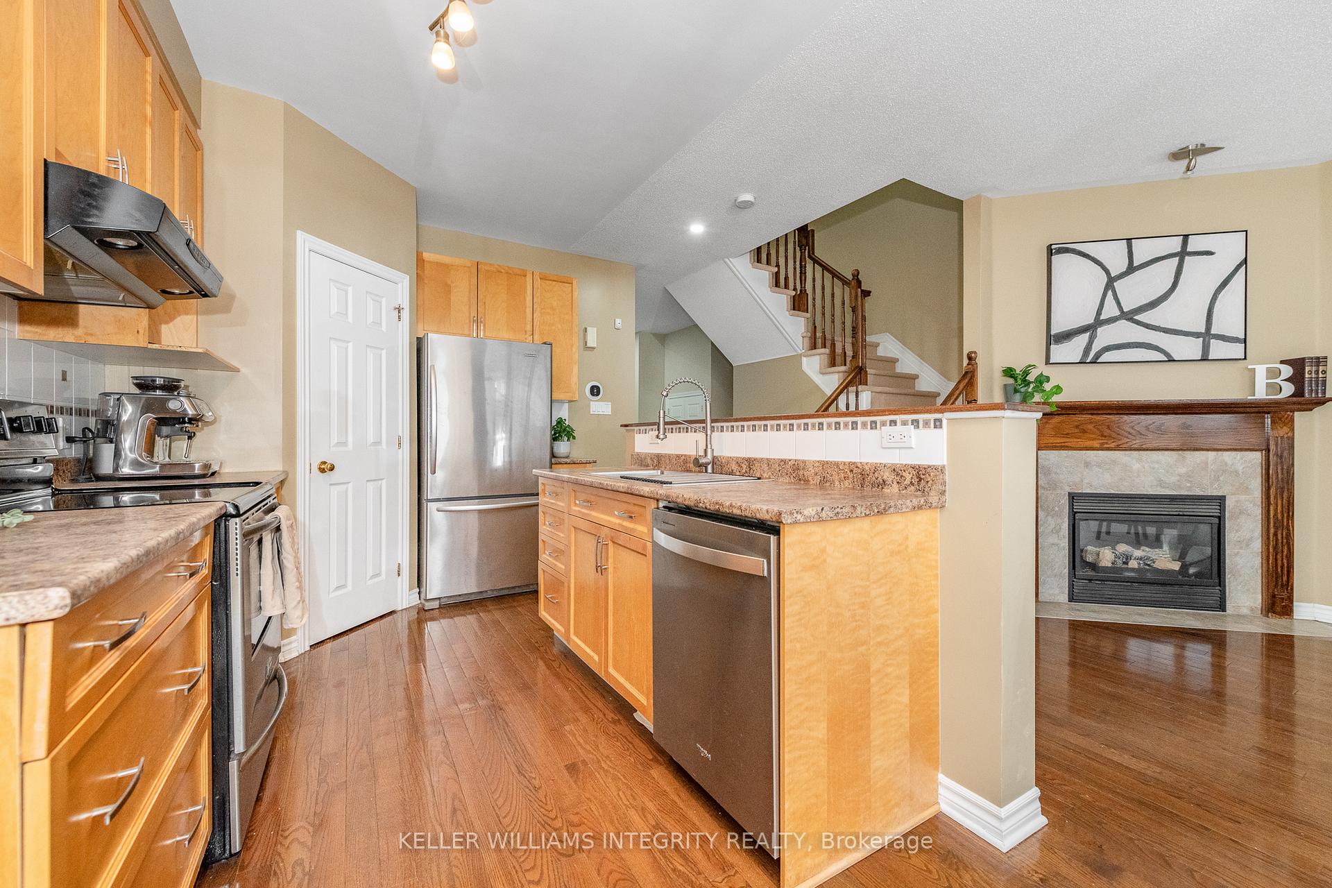 Photo 7 of 73 Hatchley Road, Ottawa, Blossom Park/Kemp Park/Findlay Creek — HOMEH