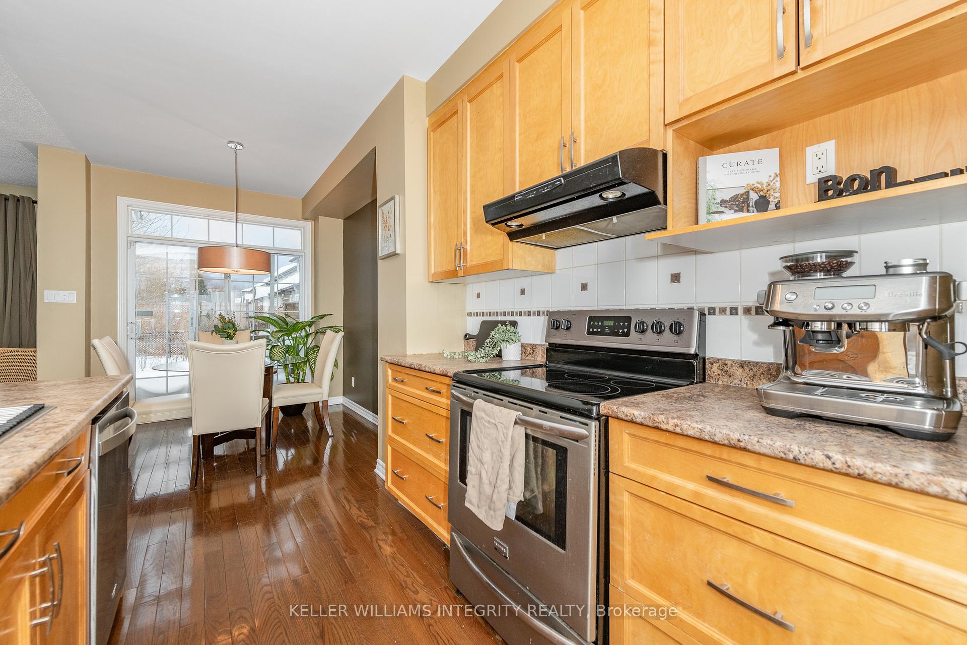 Photo 8 of 73 Hatchley Road, Ottawa, Blossom Park/Kemp Park/Findlay Creek — HOMEH