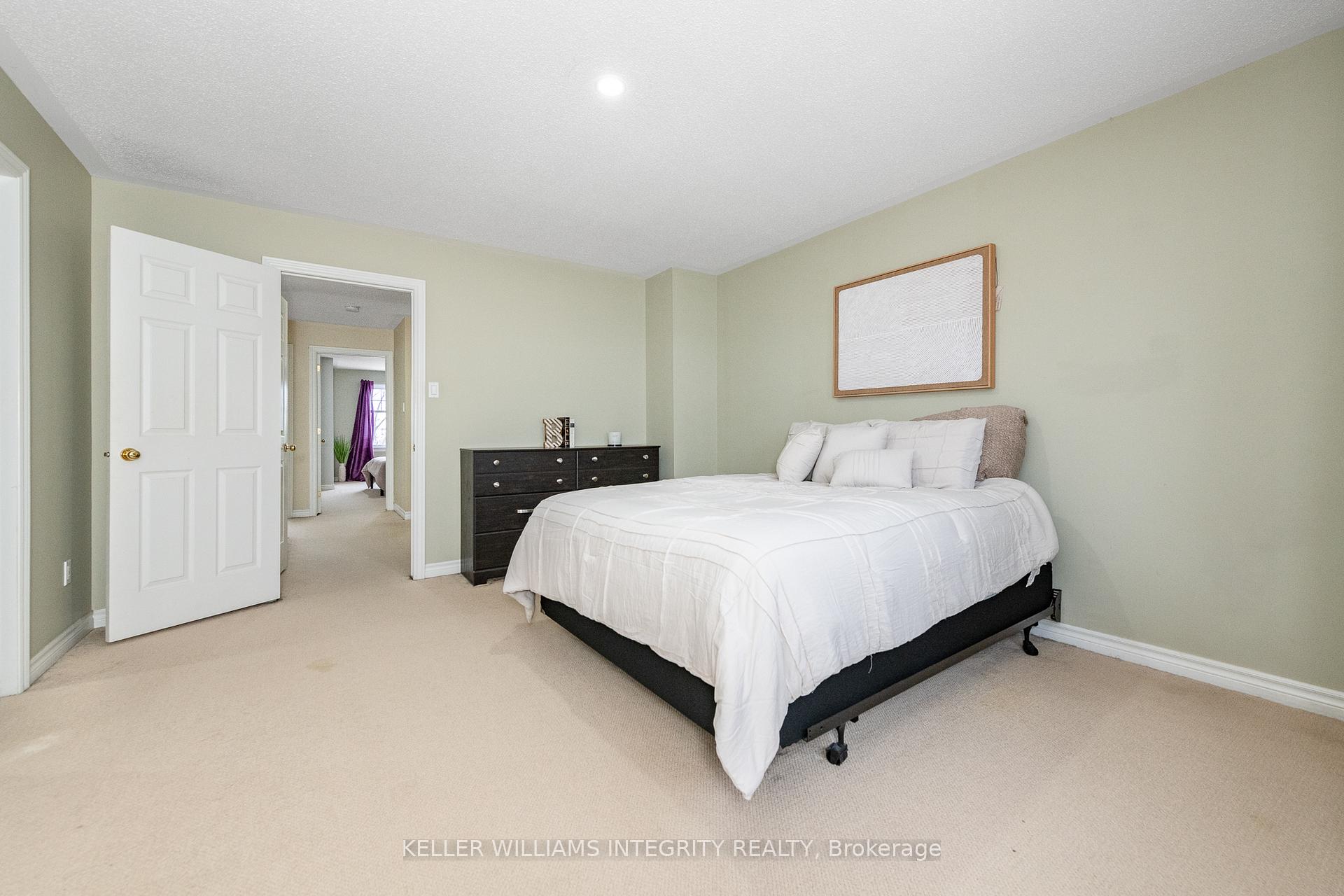 Photo 18 of 73 Hatchley Road, Ottawa, Blossom Park/Kemp Park/Findlay Creek — HOMEH