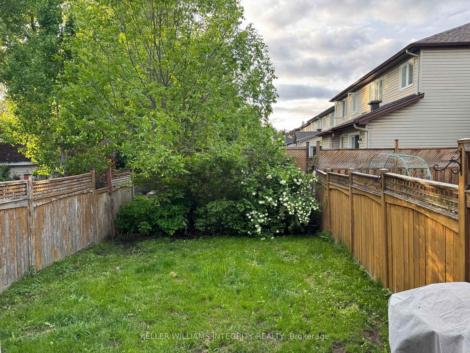 Photo 33 of 73 Hatchley Road, Ottawa, Blossom Park/Kemp Park/Findlay Creek — HOMEH