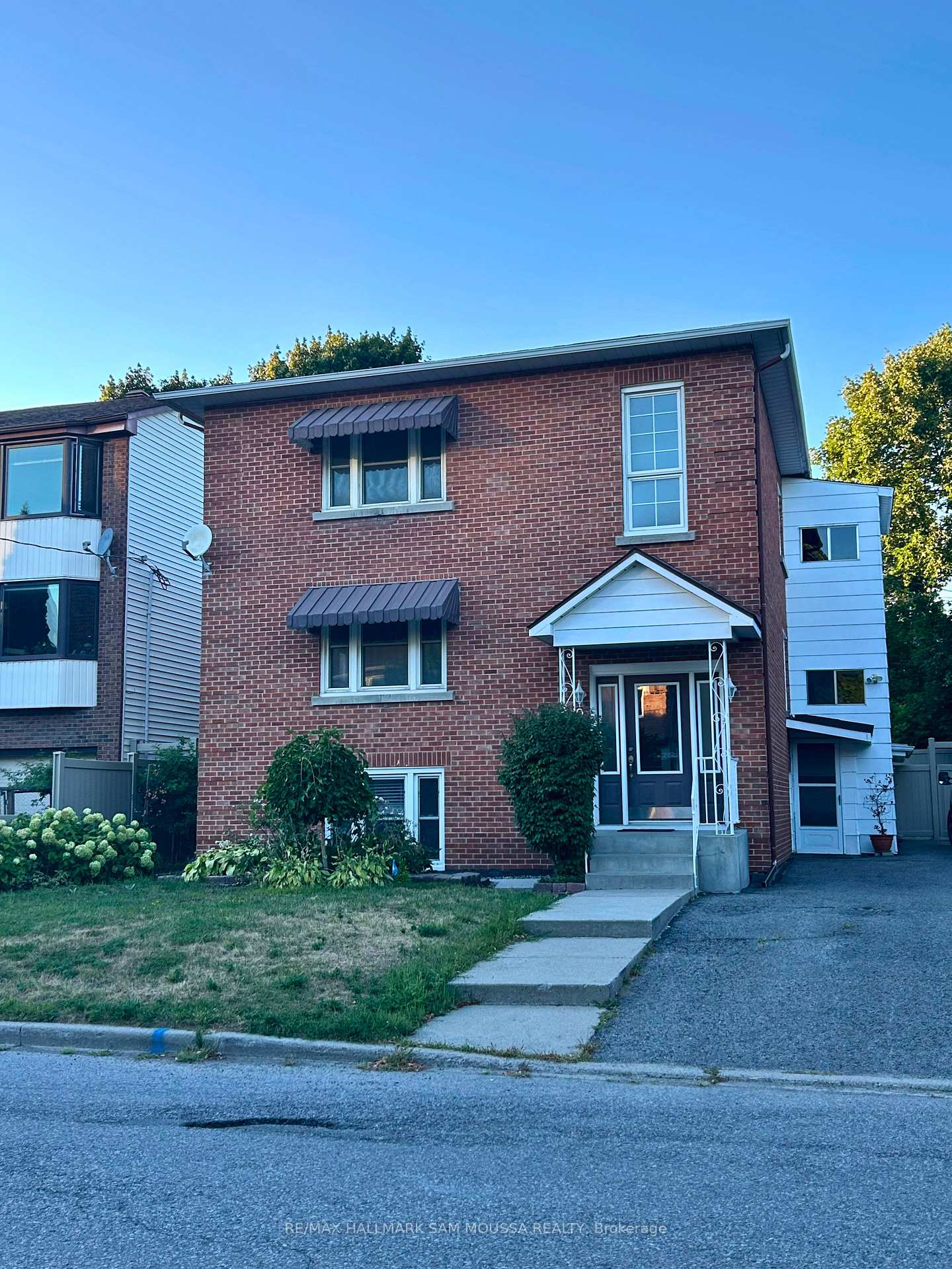 Photo 1 of Unit 3, 309 Currell Avenue N, Ottawa, Westboro/Hampton Park — HOMEH