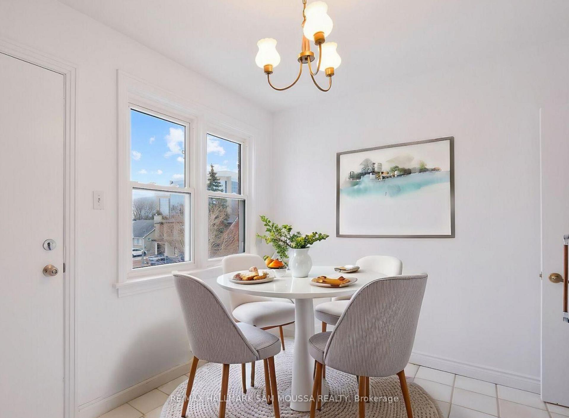Photo 6 of Unit 3, 309 Currell Avenue N, Ottawa, Westboro/Hampton Park — HOMEH