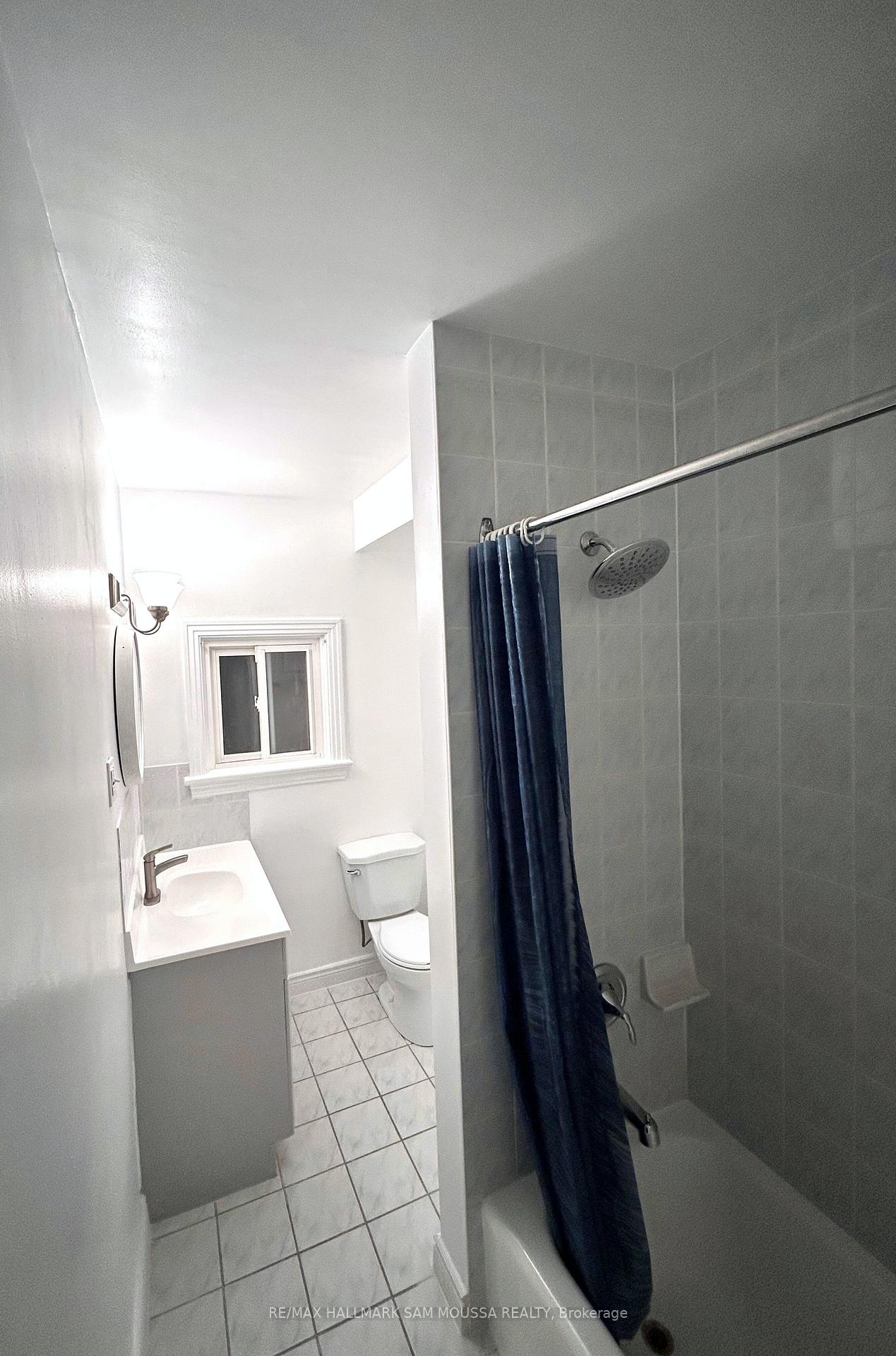 Photo 4 of Unit 3, 309 Currell Avenue N, Ottawa, Westboro/Hampton Park — HOMEH