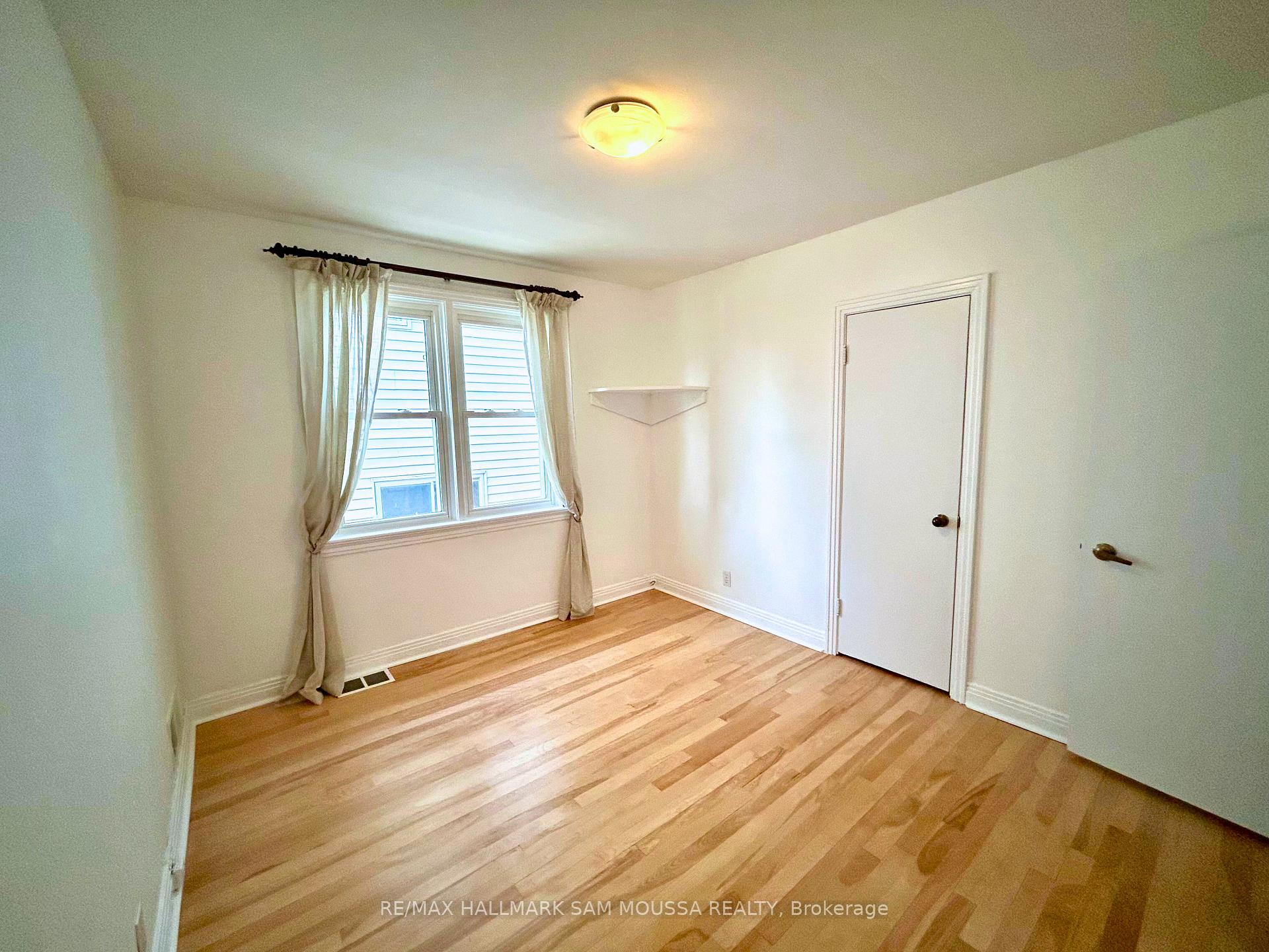 Photo 18 of Unit 3, 309 Currell Avenue N, Ottawa, Westboro/Hampton Park — HOMEH